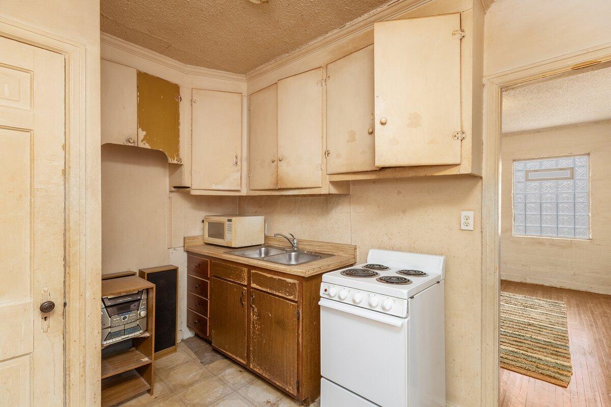 1403 S Ohio Avenue Property Photo 7