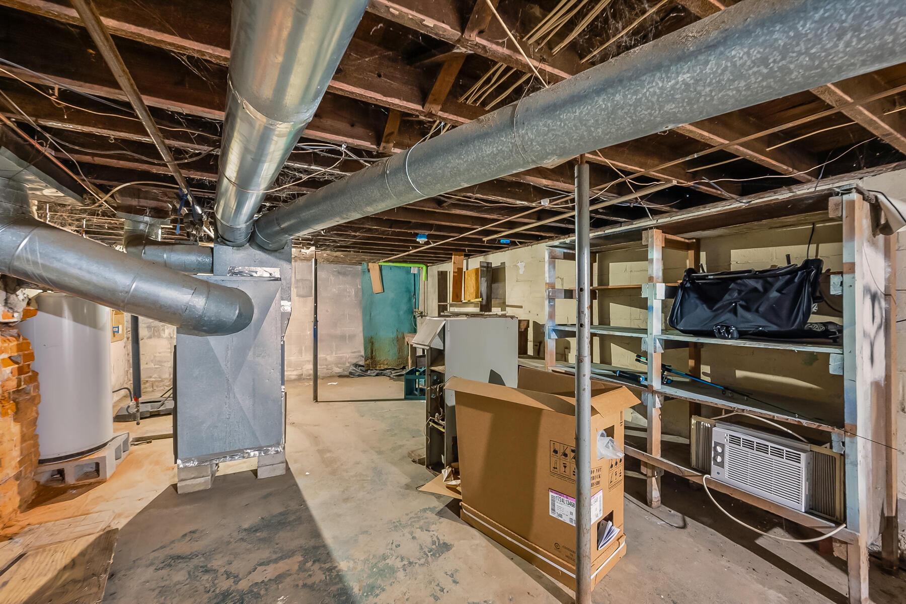 348-350 Pearl Street Property Photo 33