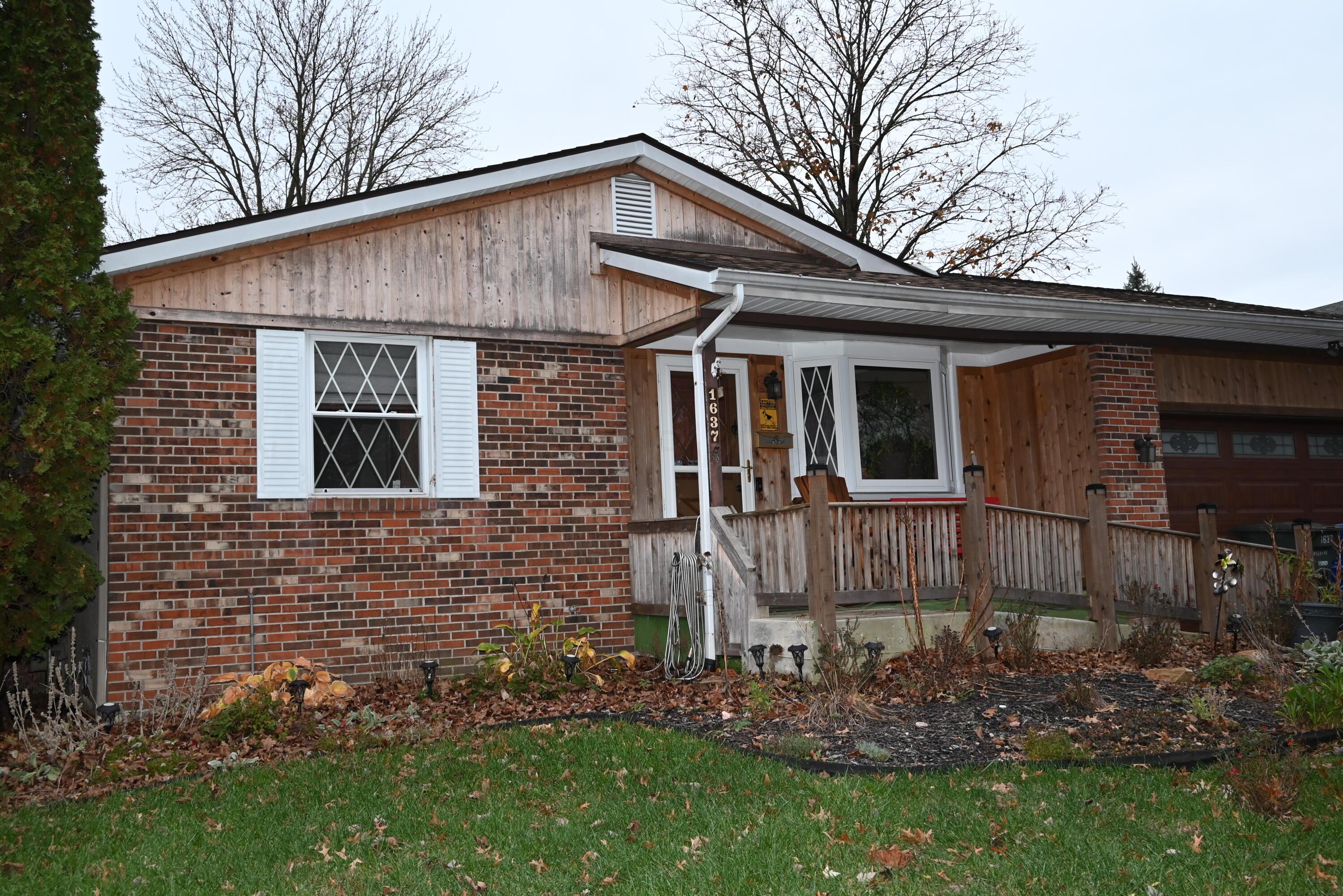 1637 Hansen Avenue Property Photo 2