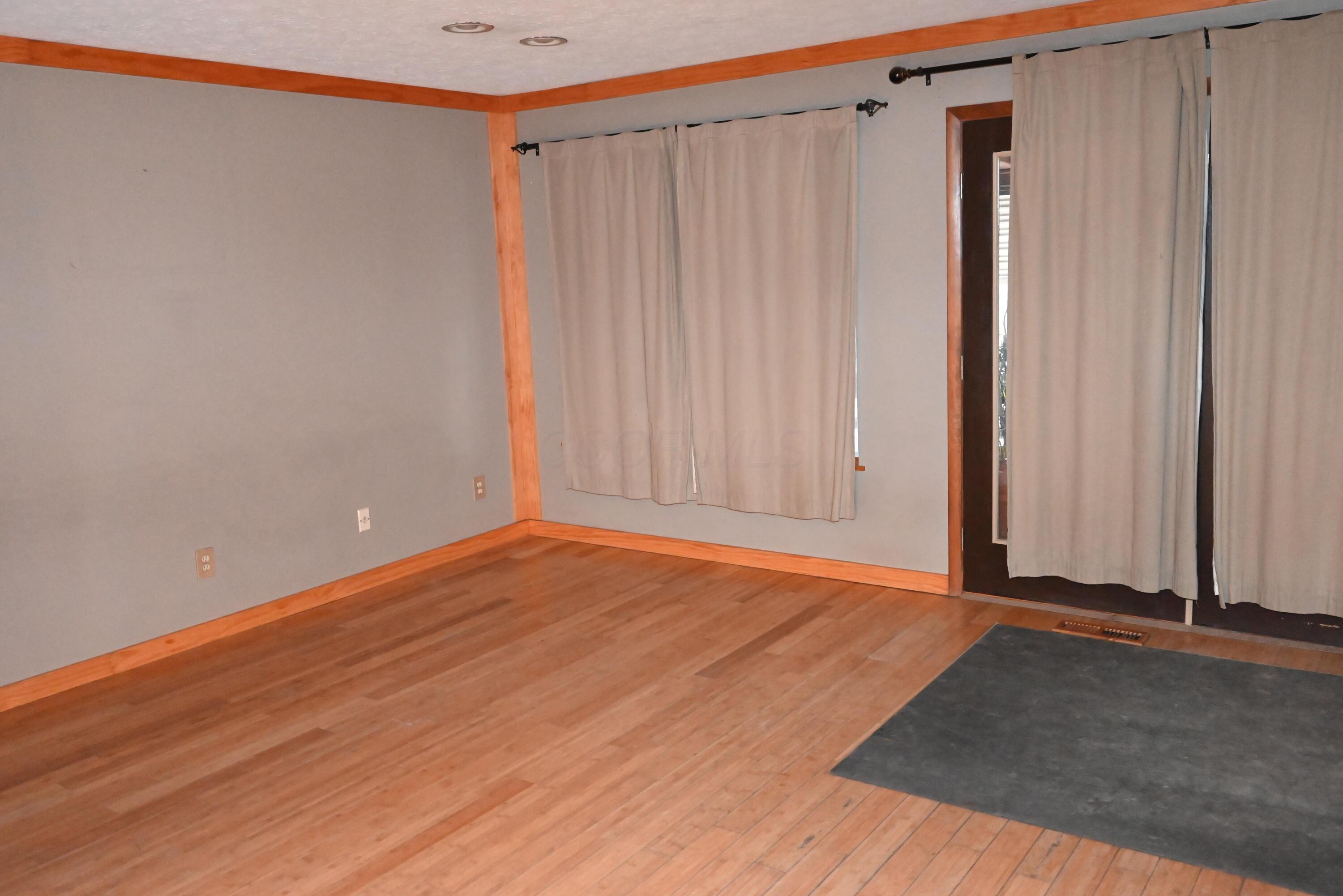 1637 Hansen Avenue Property Photo 15