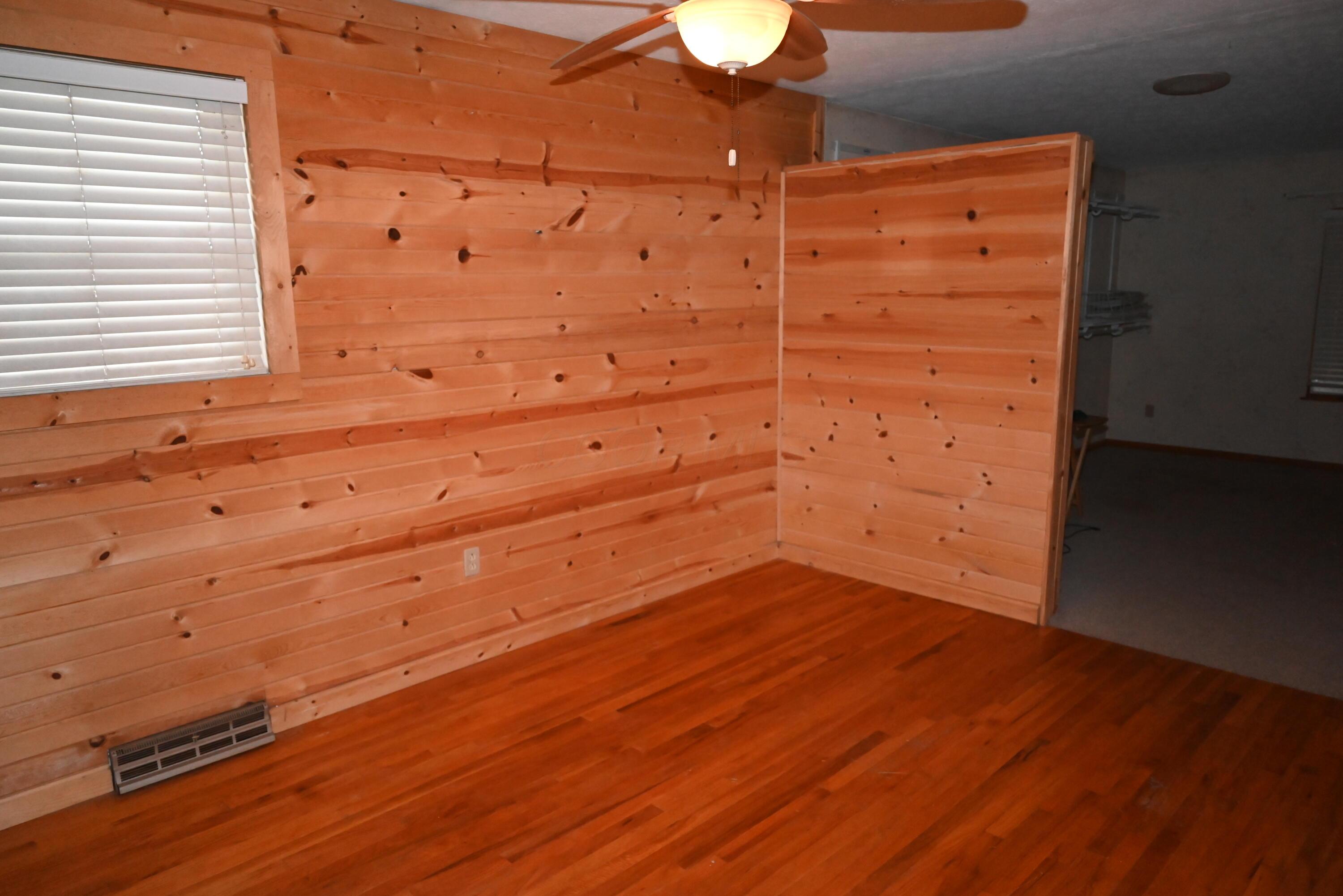 1637 Hansen Avenue Property Photo 19