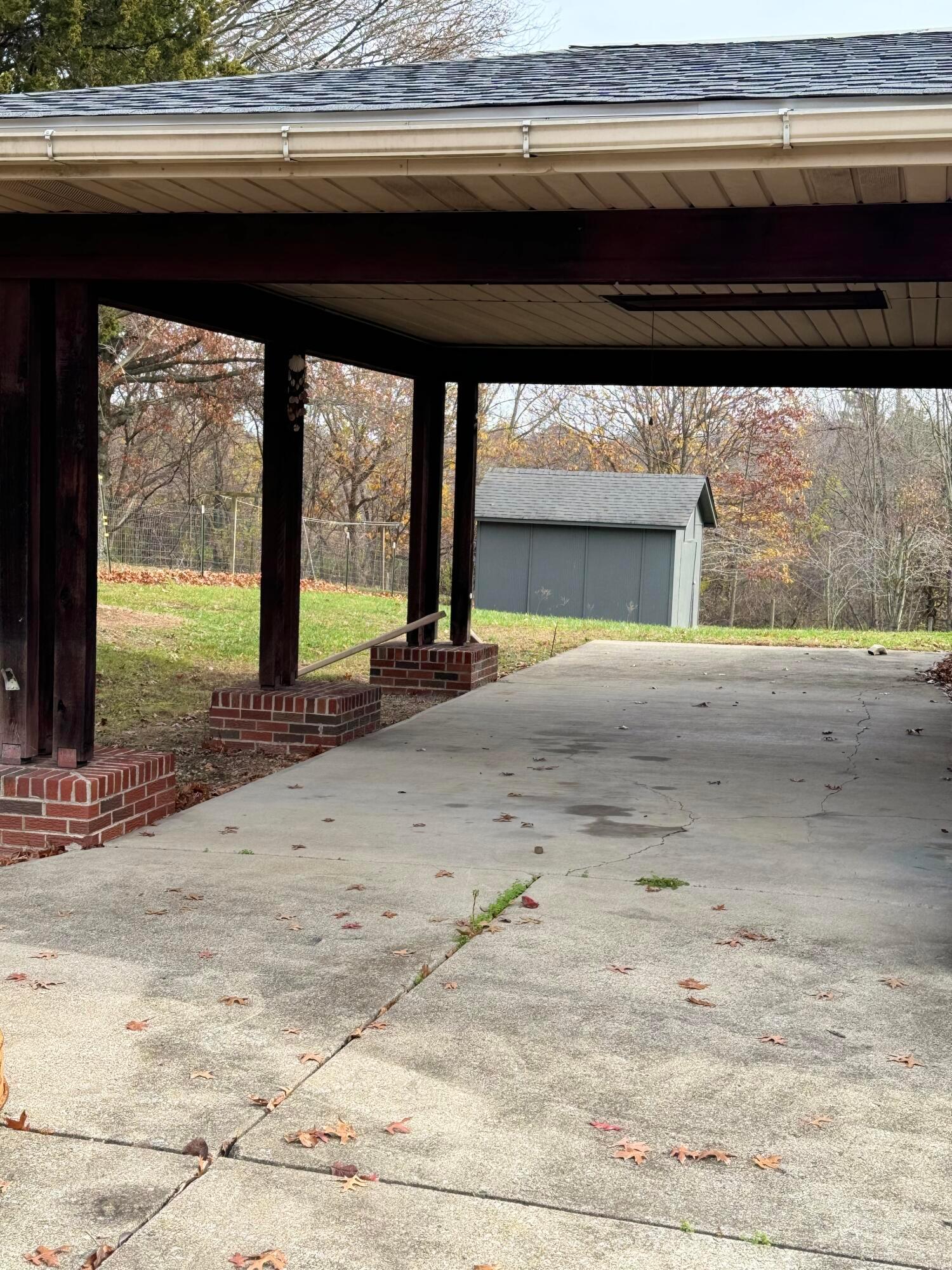 4151 Jacksontown Road Property Photo 2