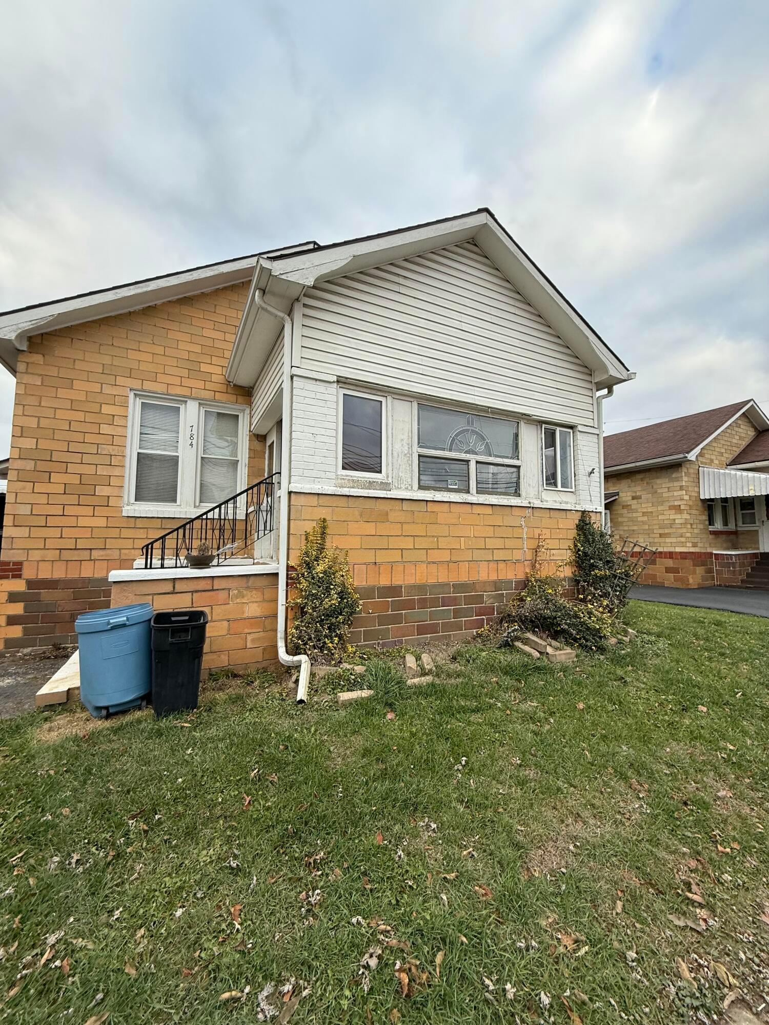 784 E Front Street Property Photo 1