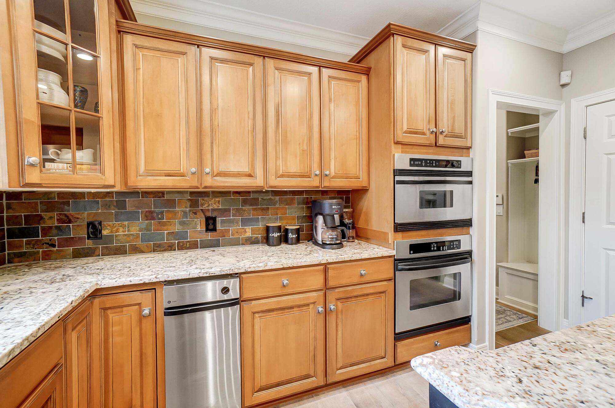 8639 Cavecreek Court Property Photo 13