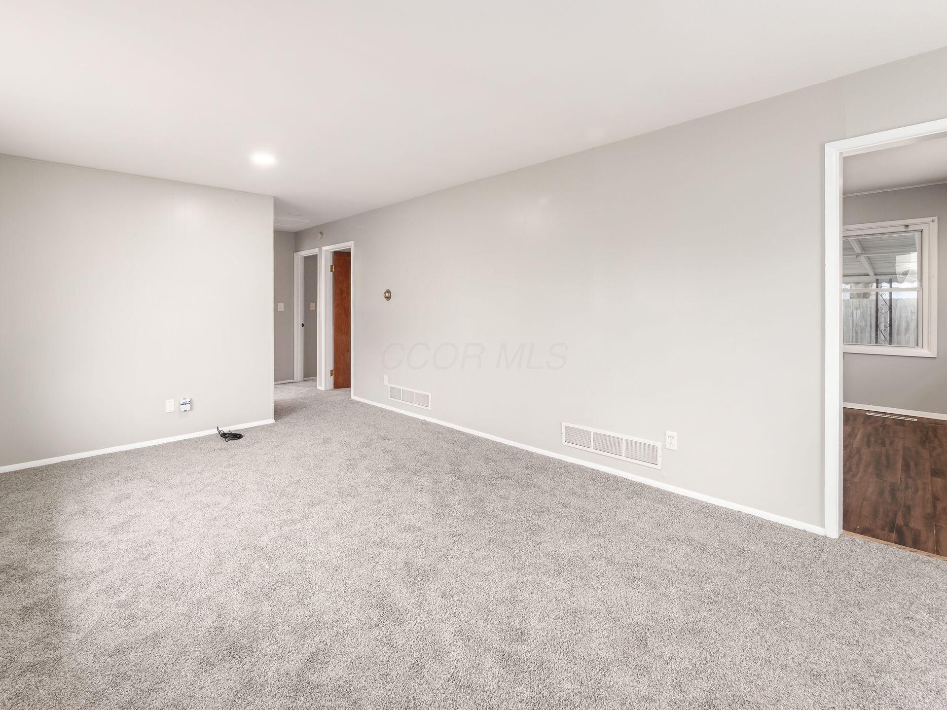 4622 Amesbury Road Property Photo 6