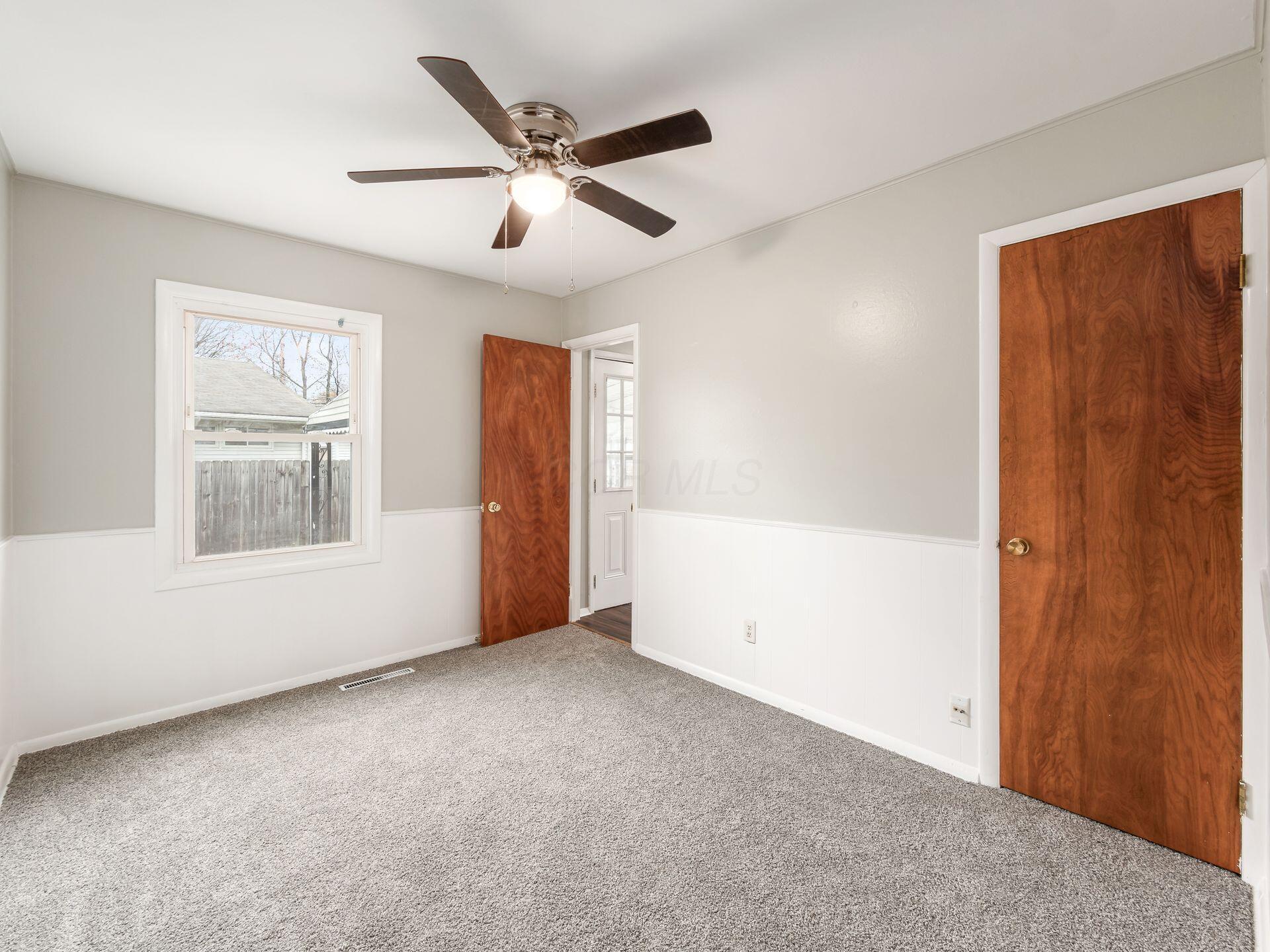 4622 Amesbury Road Property Photo 16