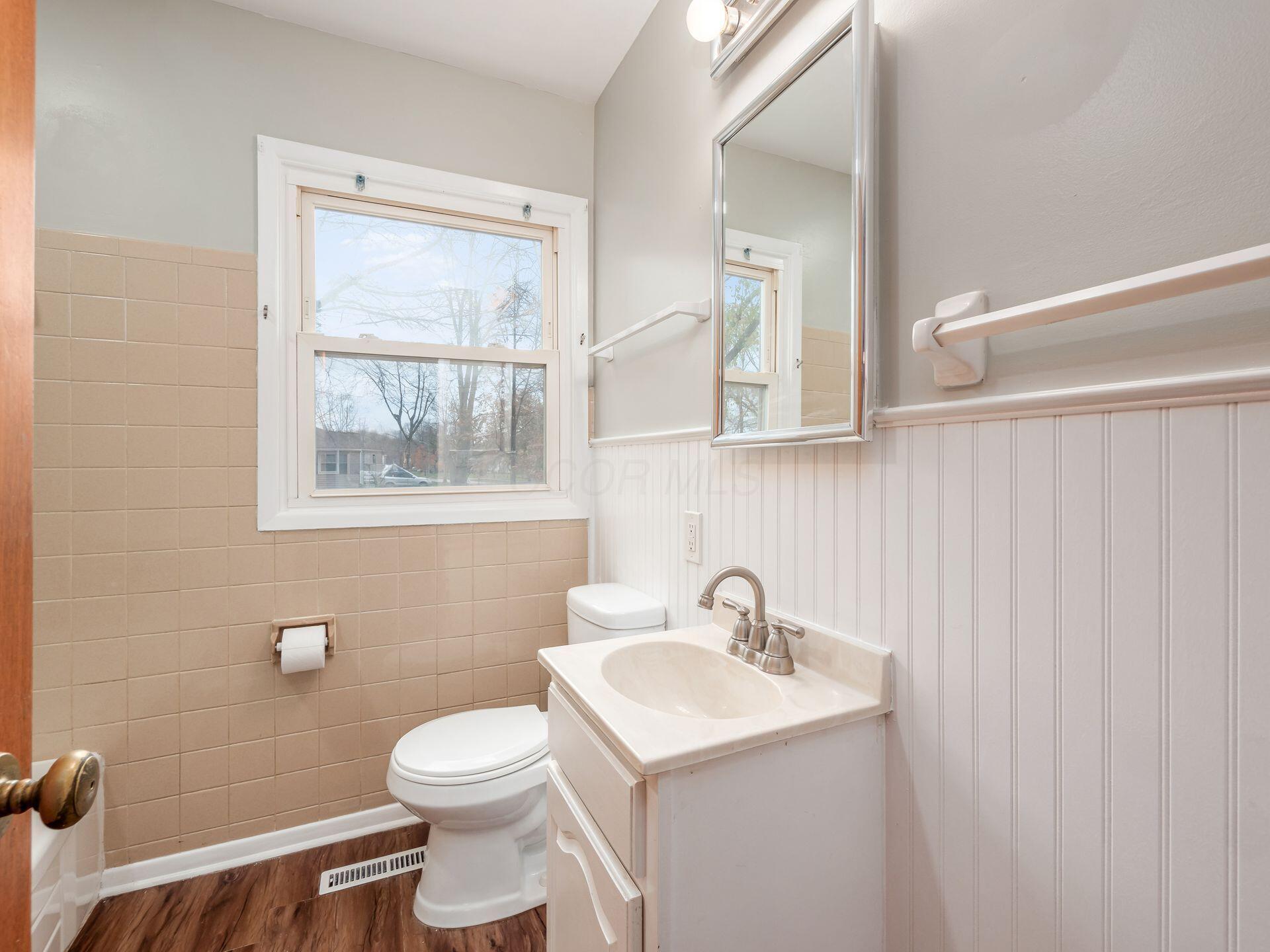 4622 Amesbury Road Property Photo 17
