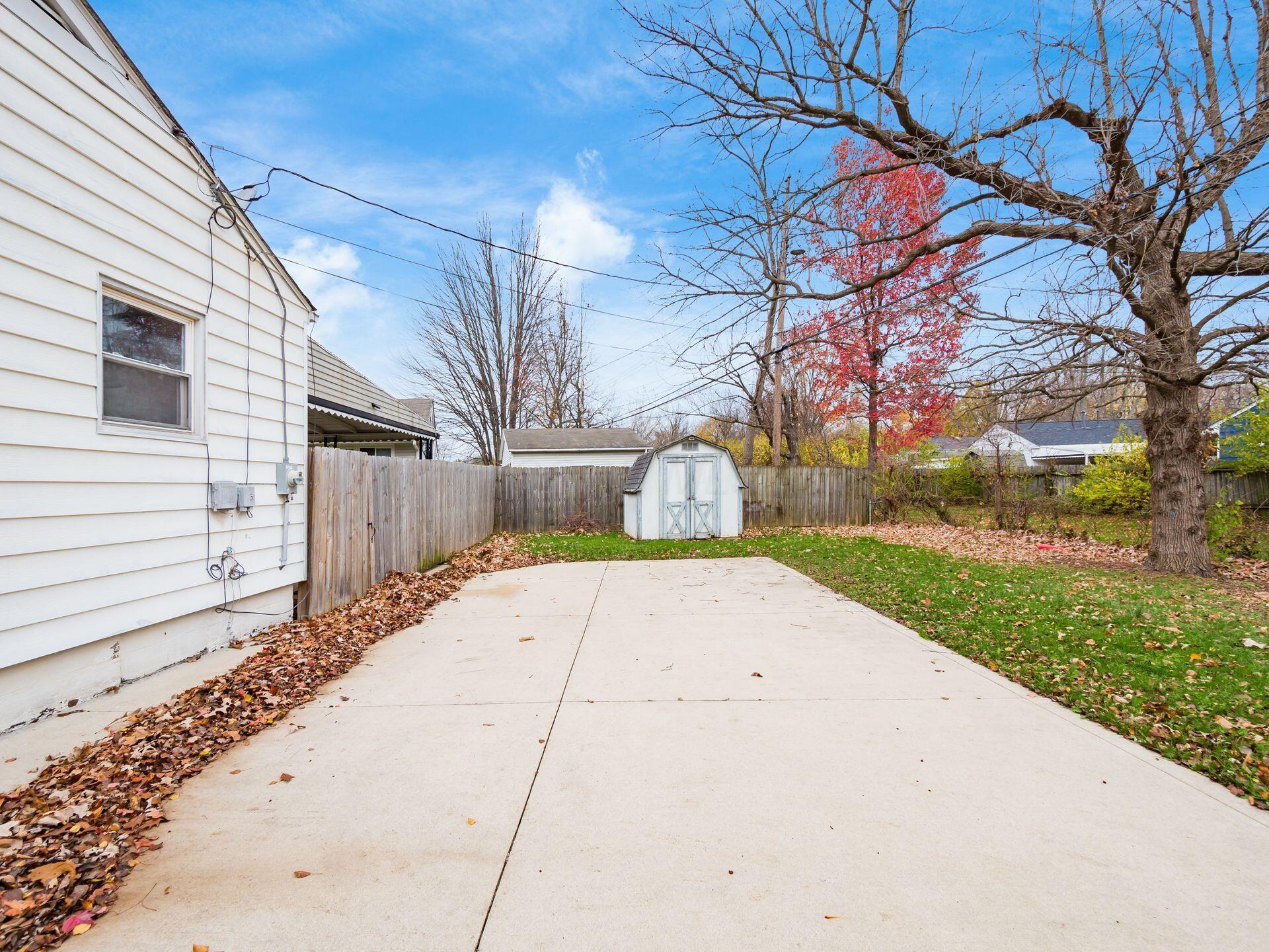 4622 Amesbury Road Property Photo 31