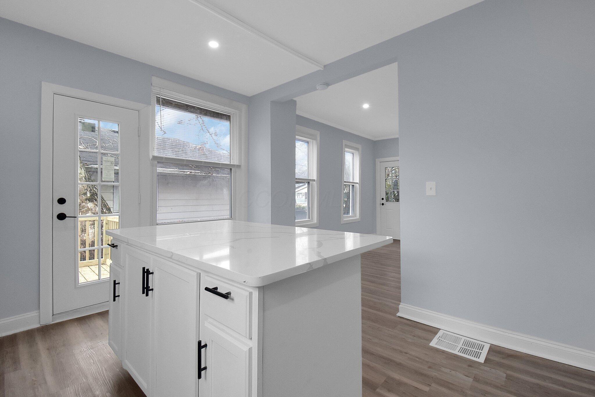 923 Leona Avenue Property Photo 12