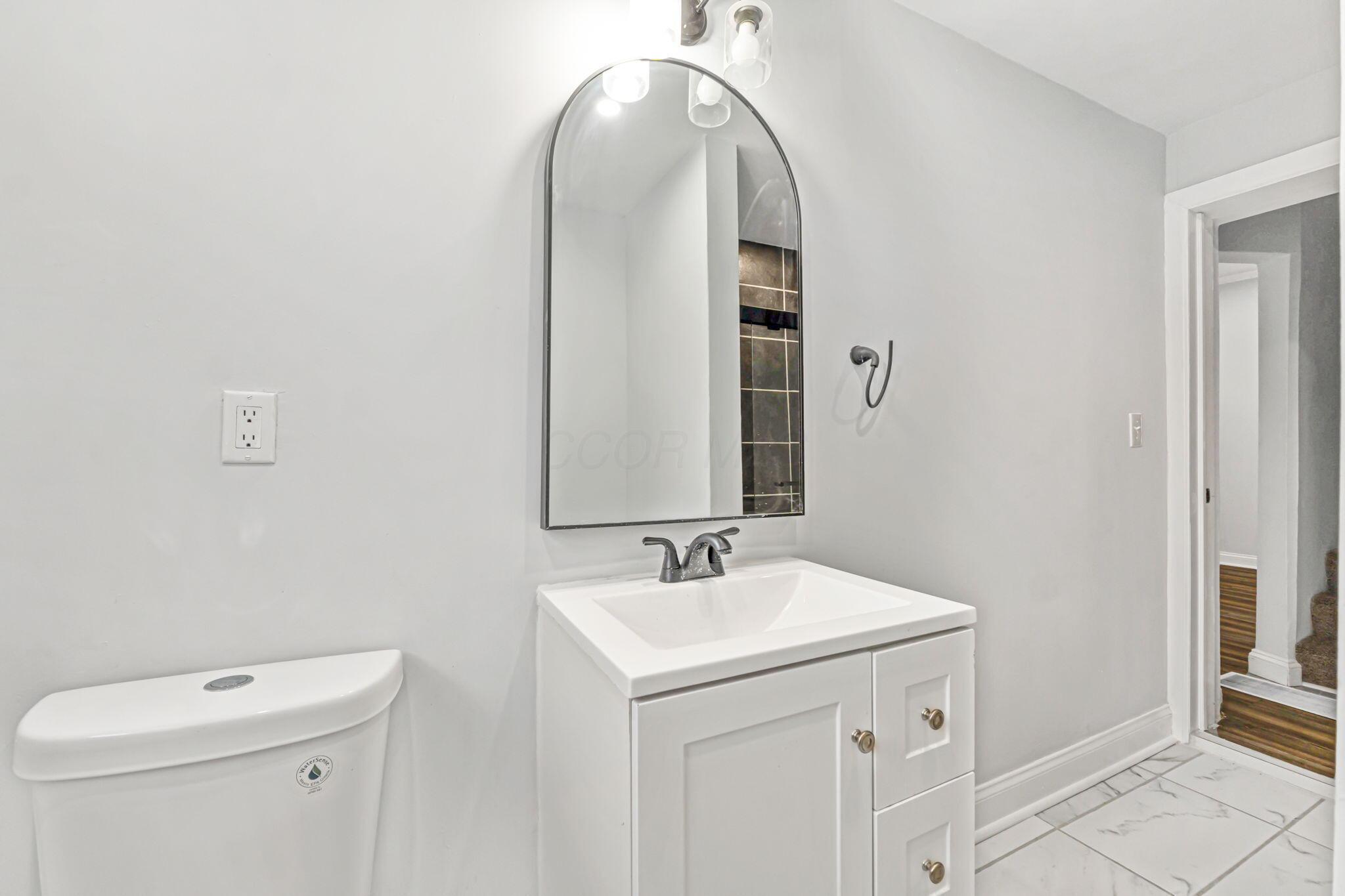 923 Leona Avenue Property Photo 17