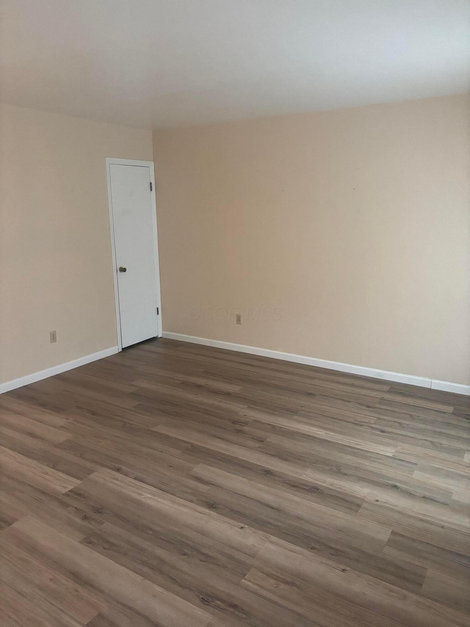 615 Simbury Street Property Photo 13