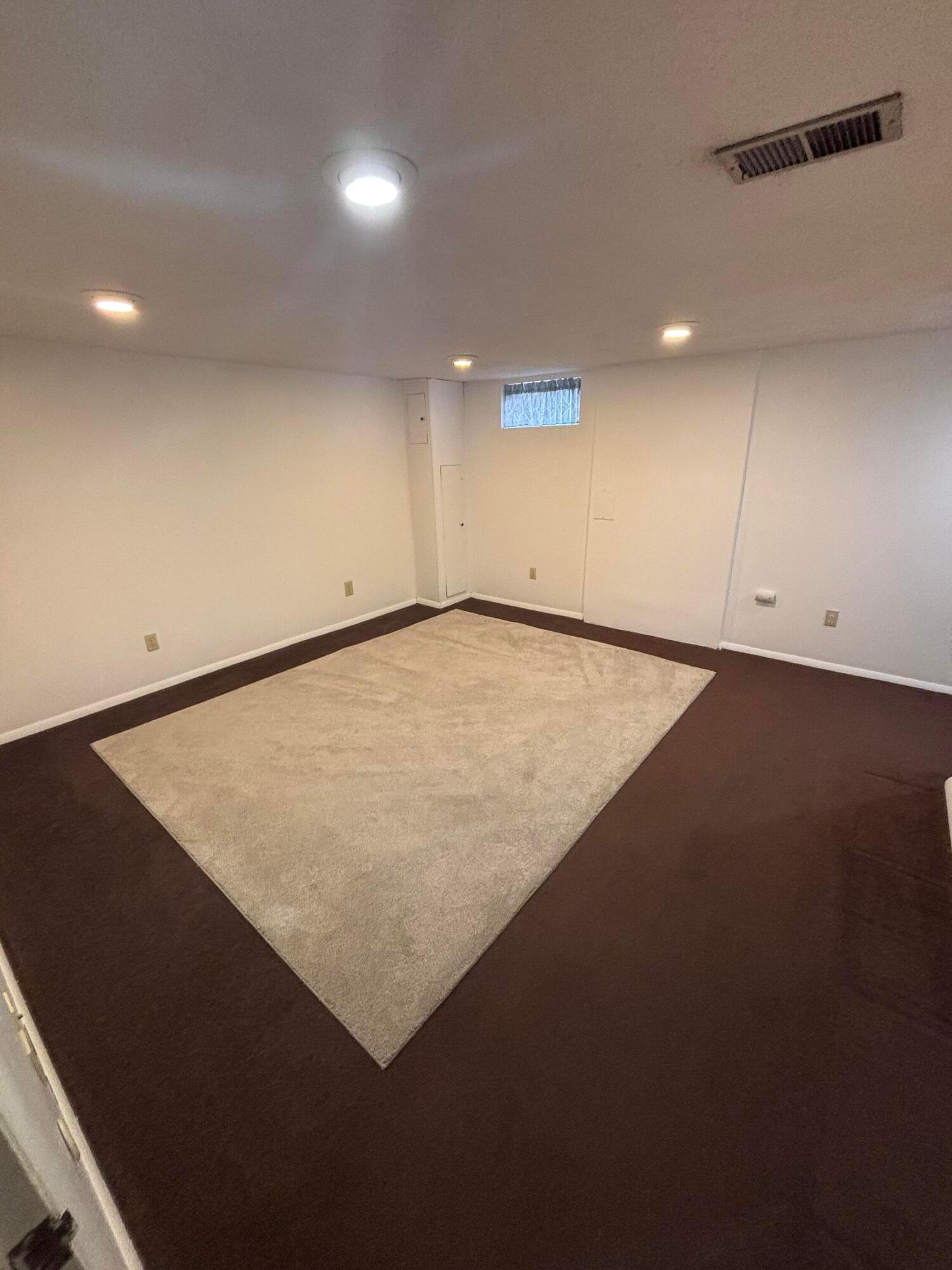 615 Simbury Street Property Photo 19
