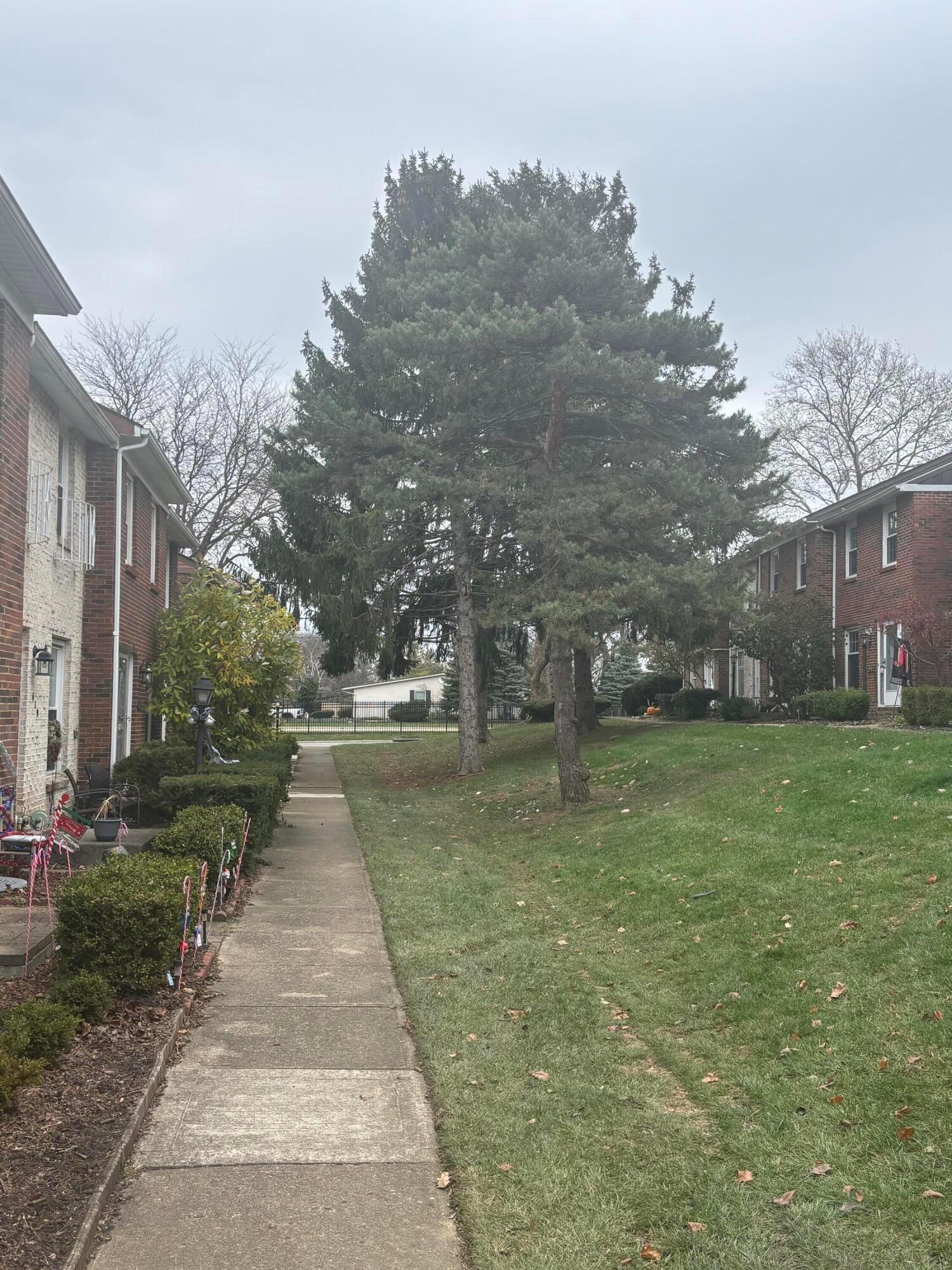 615 Simbury Street Property Photo 25