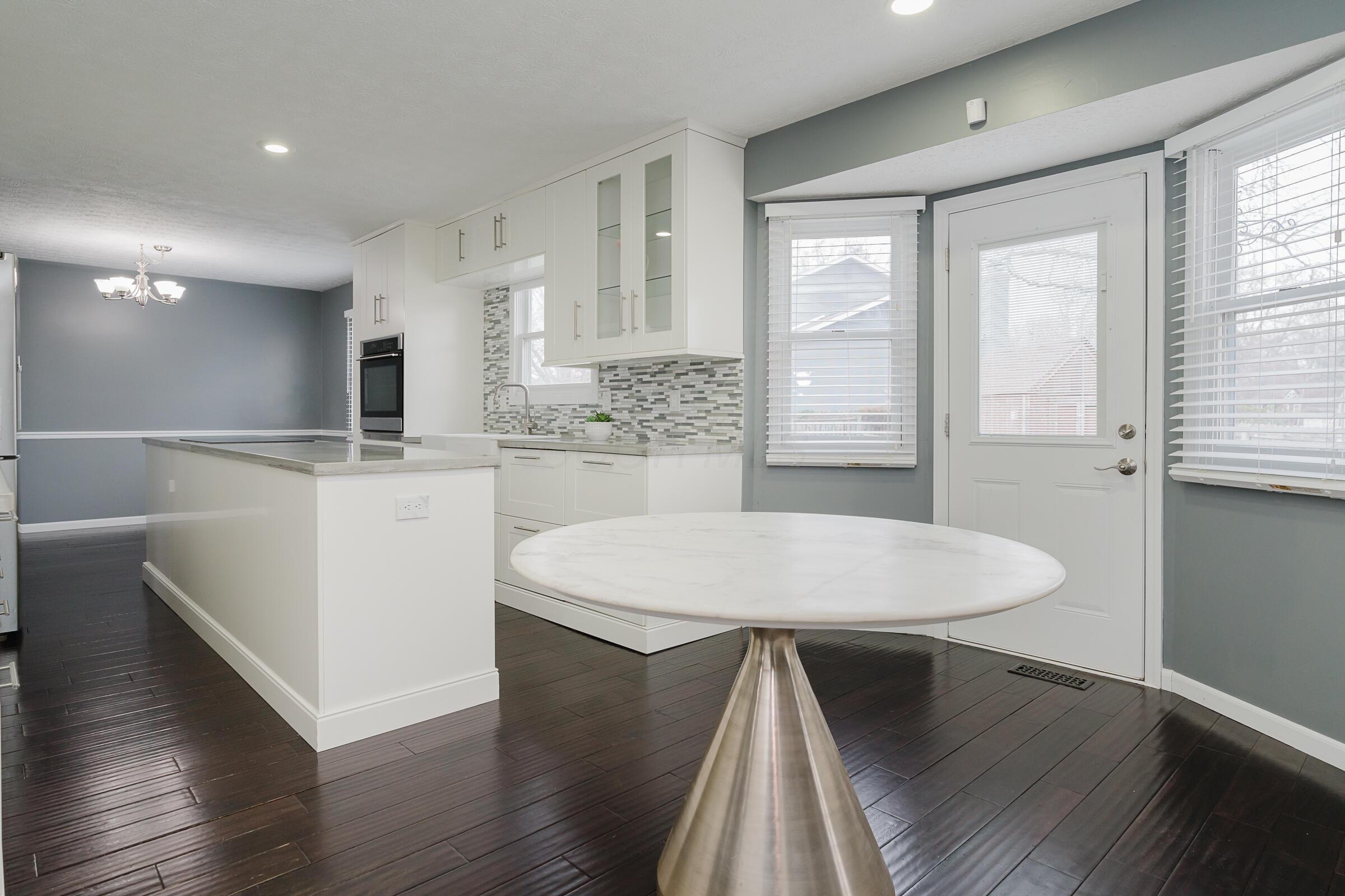 7545 Foxboro Lane Property Photo 4