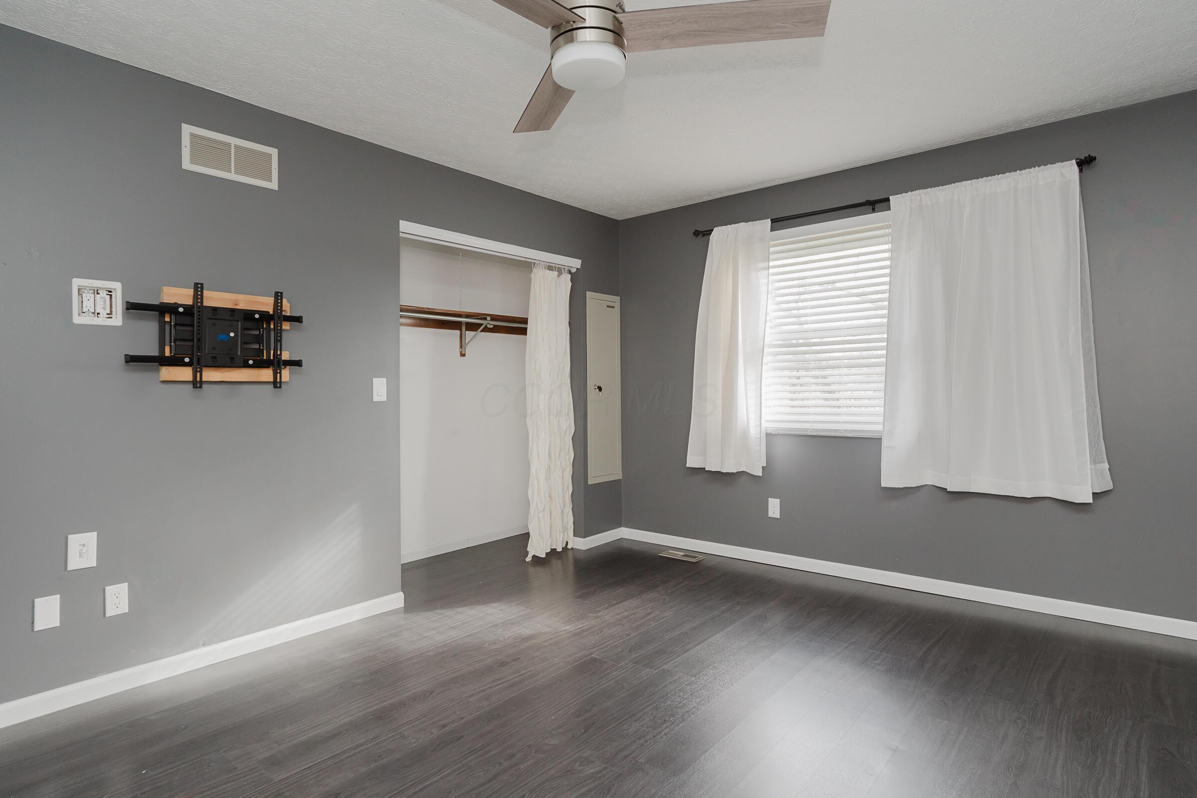 7545 Foxboro Lane Property Photo 13