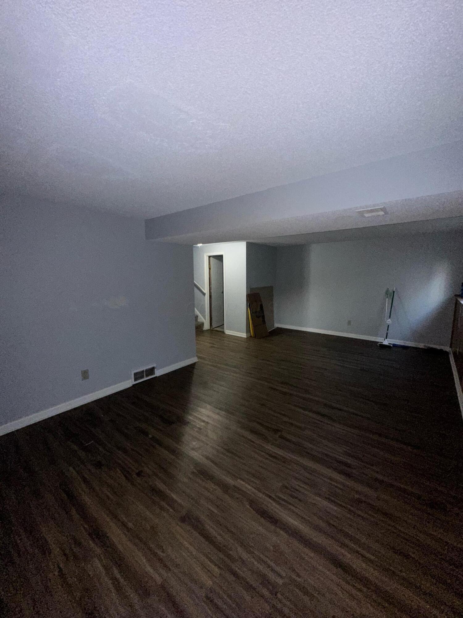 3017 Perinton Place Property Photo 4