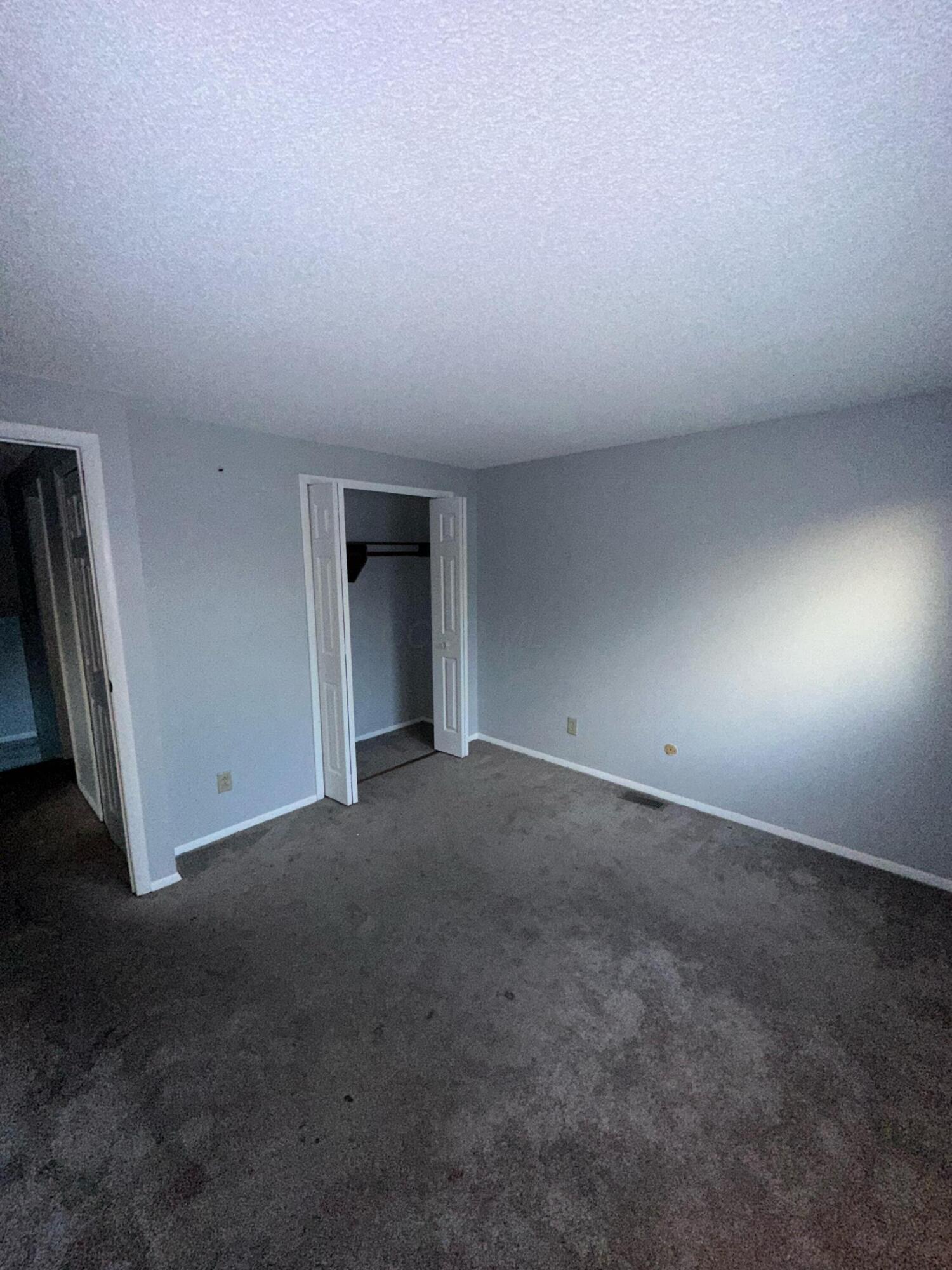 3017 Perinton Place Property Photo 5