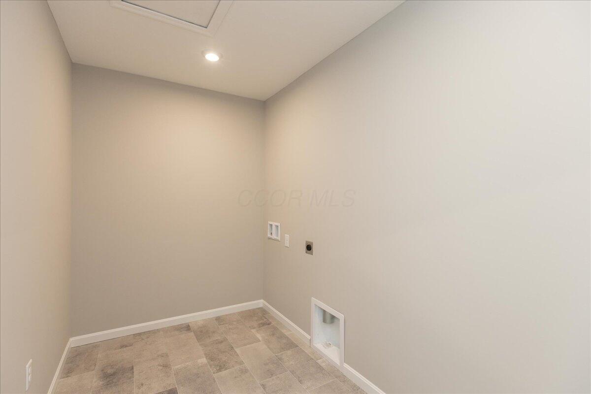 6335 Honey Farm Way Property Photo 32