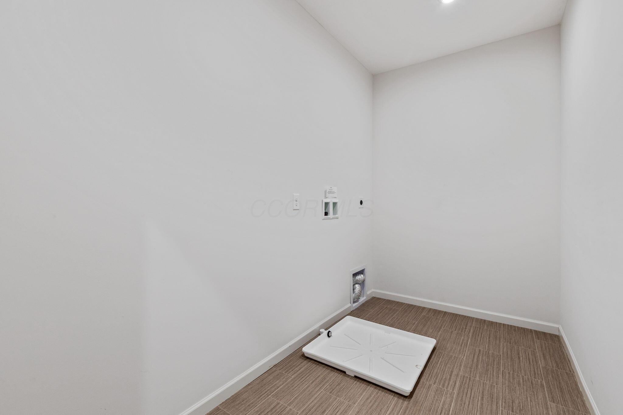 104 Bucrush Drive Property Photo 12
