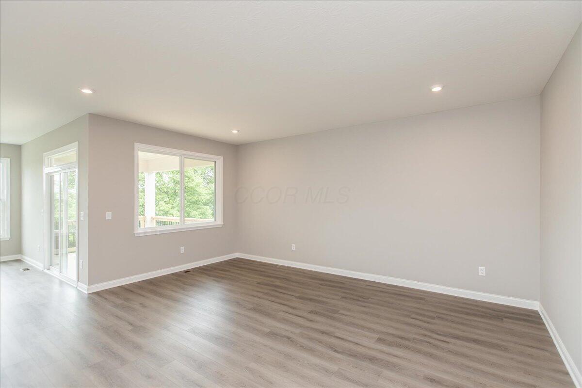 1692 Skyview Drive Property Photo 4