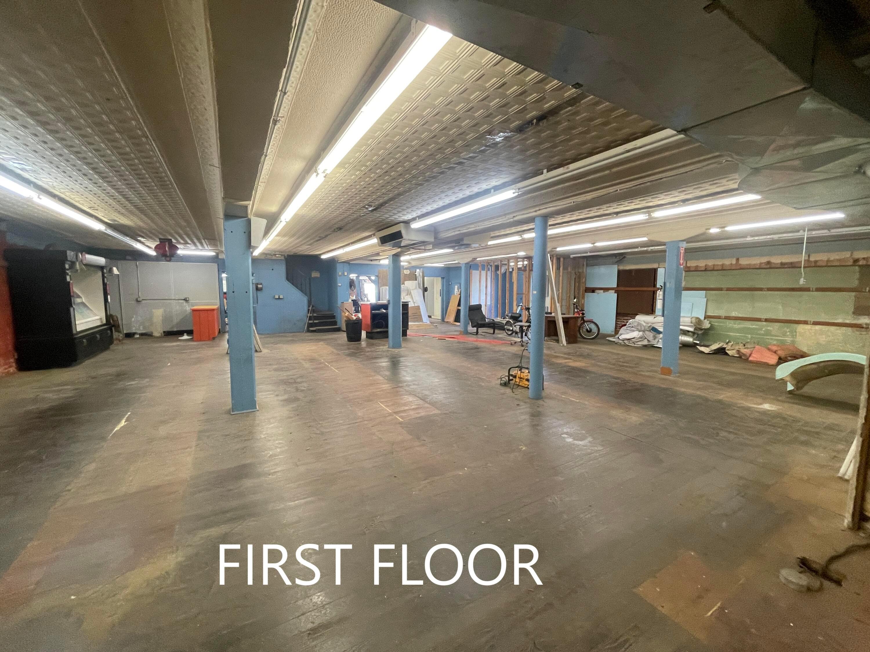 310 W Vine Street Property Photo 8