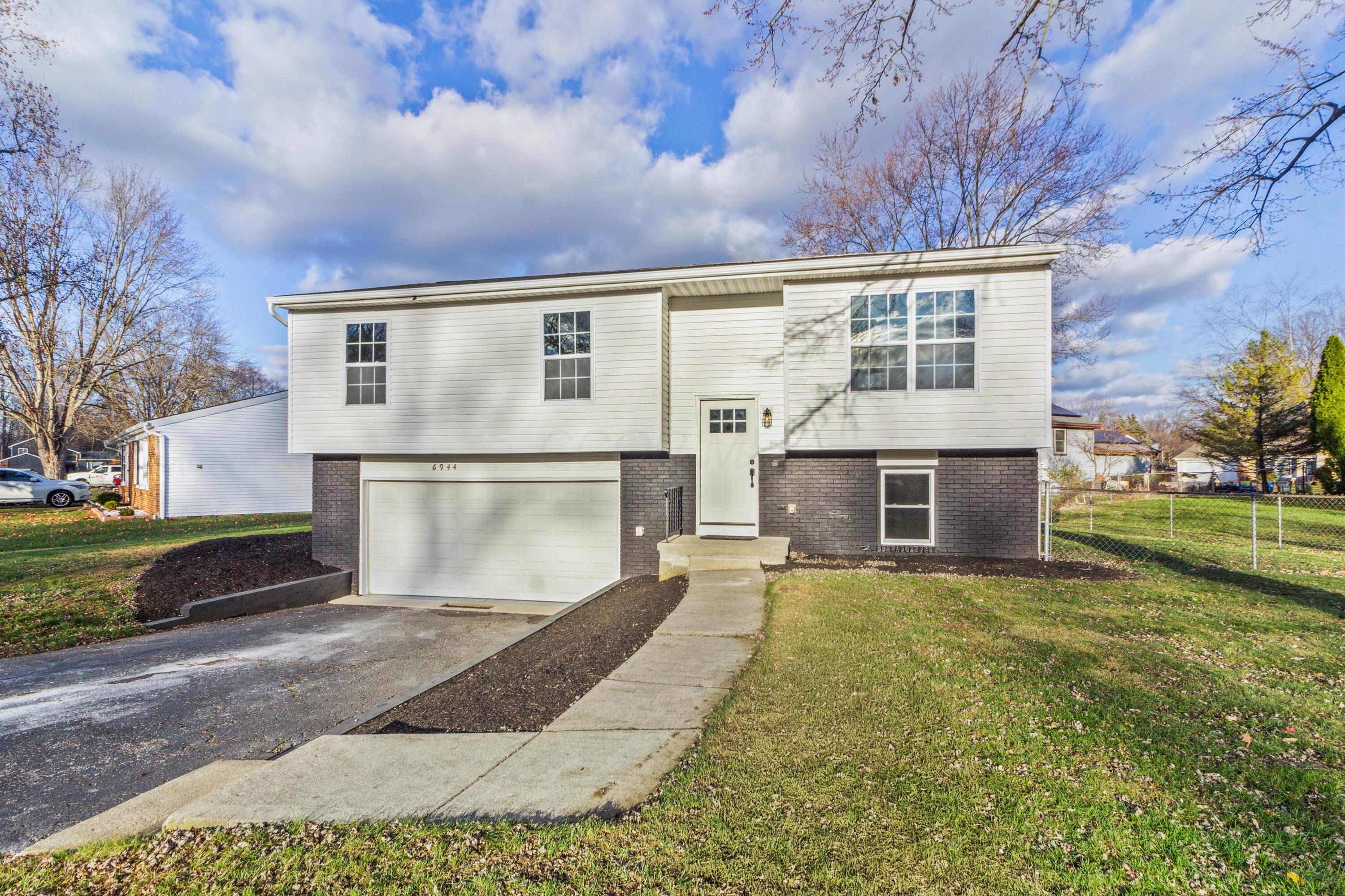 6944 Wind River Drive Property Photo 1