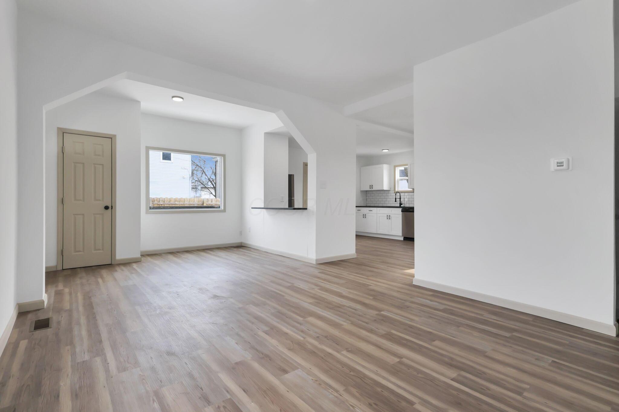 1195 W State Street Property Photo 6