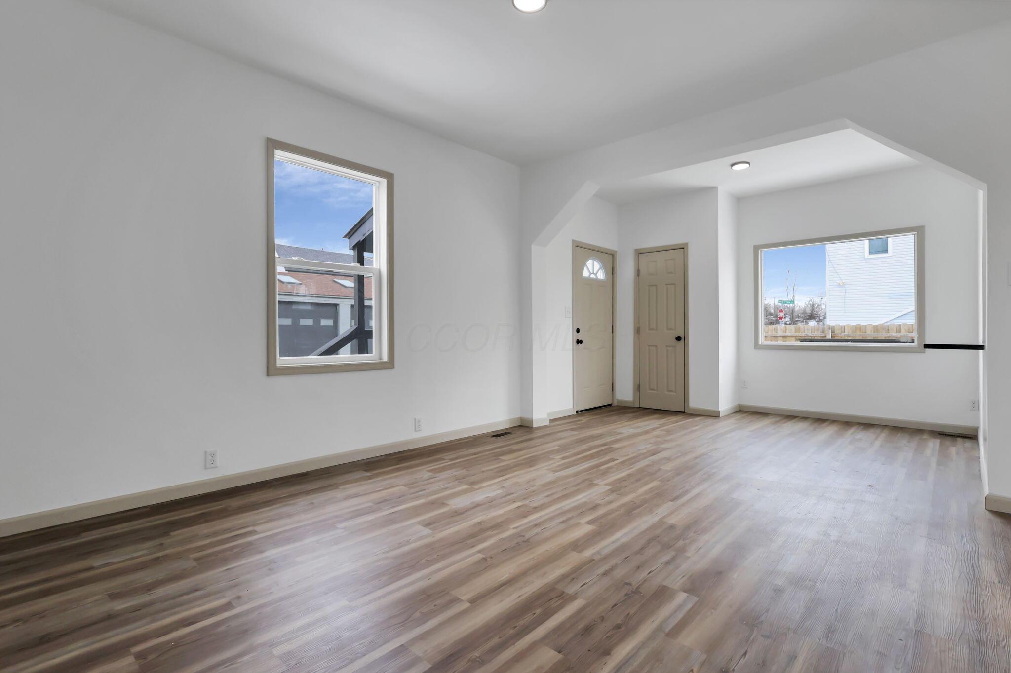 1195 W State Street Property Photo 7