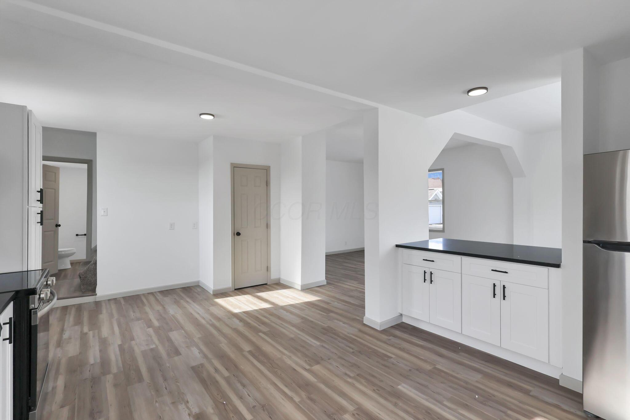 1195 W State Street Property Photo 12