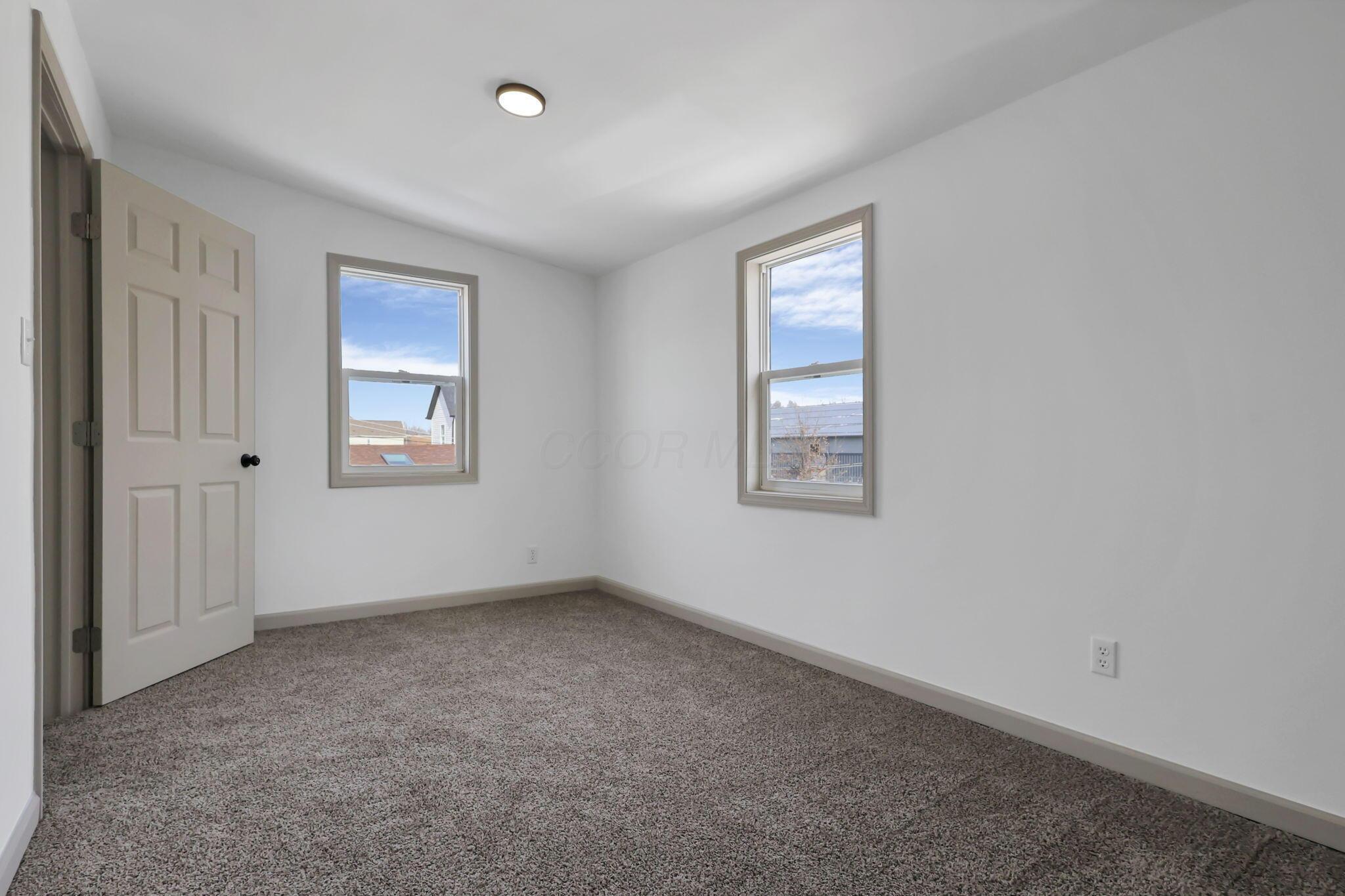 1195 W State Street Property Photo 31