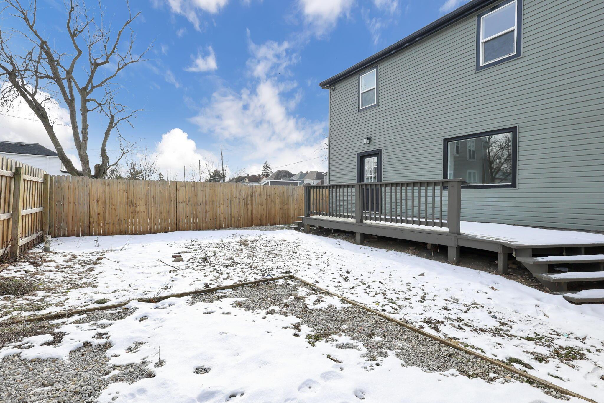 1195 W State Street Property Photo 38