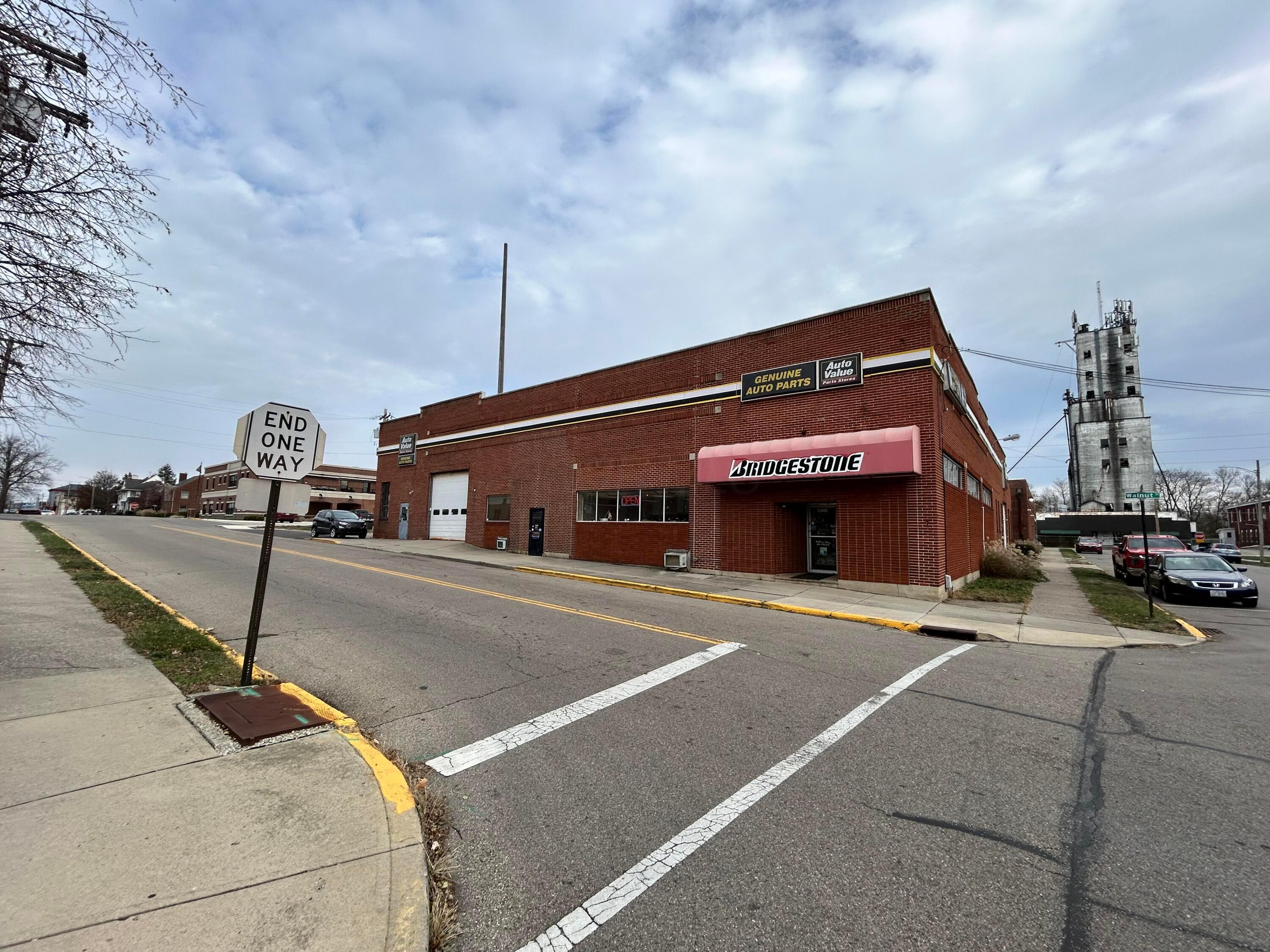 225 S Walnut Street Property Photo 2