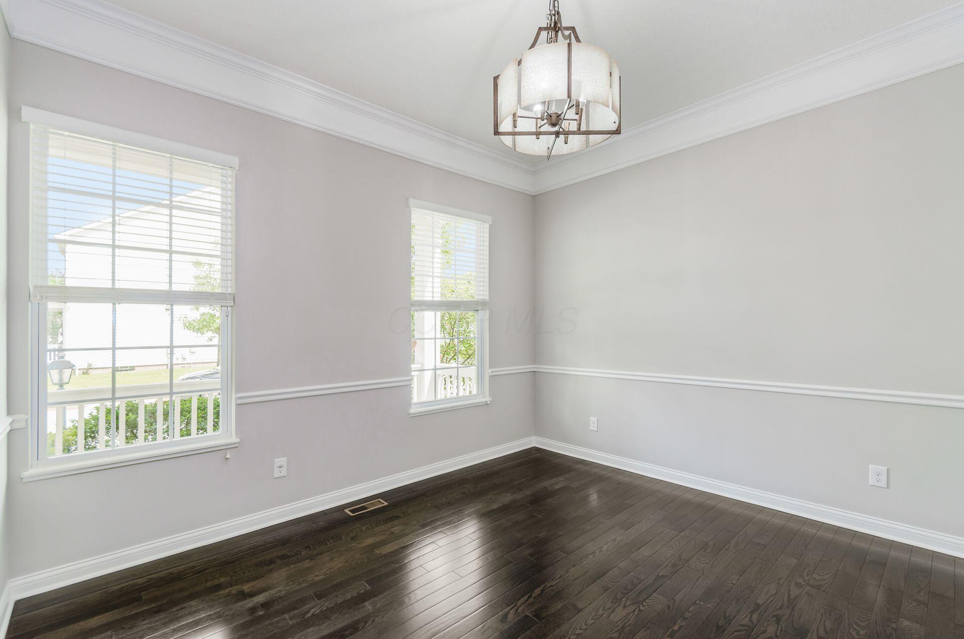 7963 Scarborough Hall Drive Property Photo 8