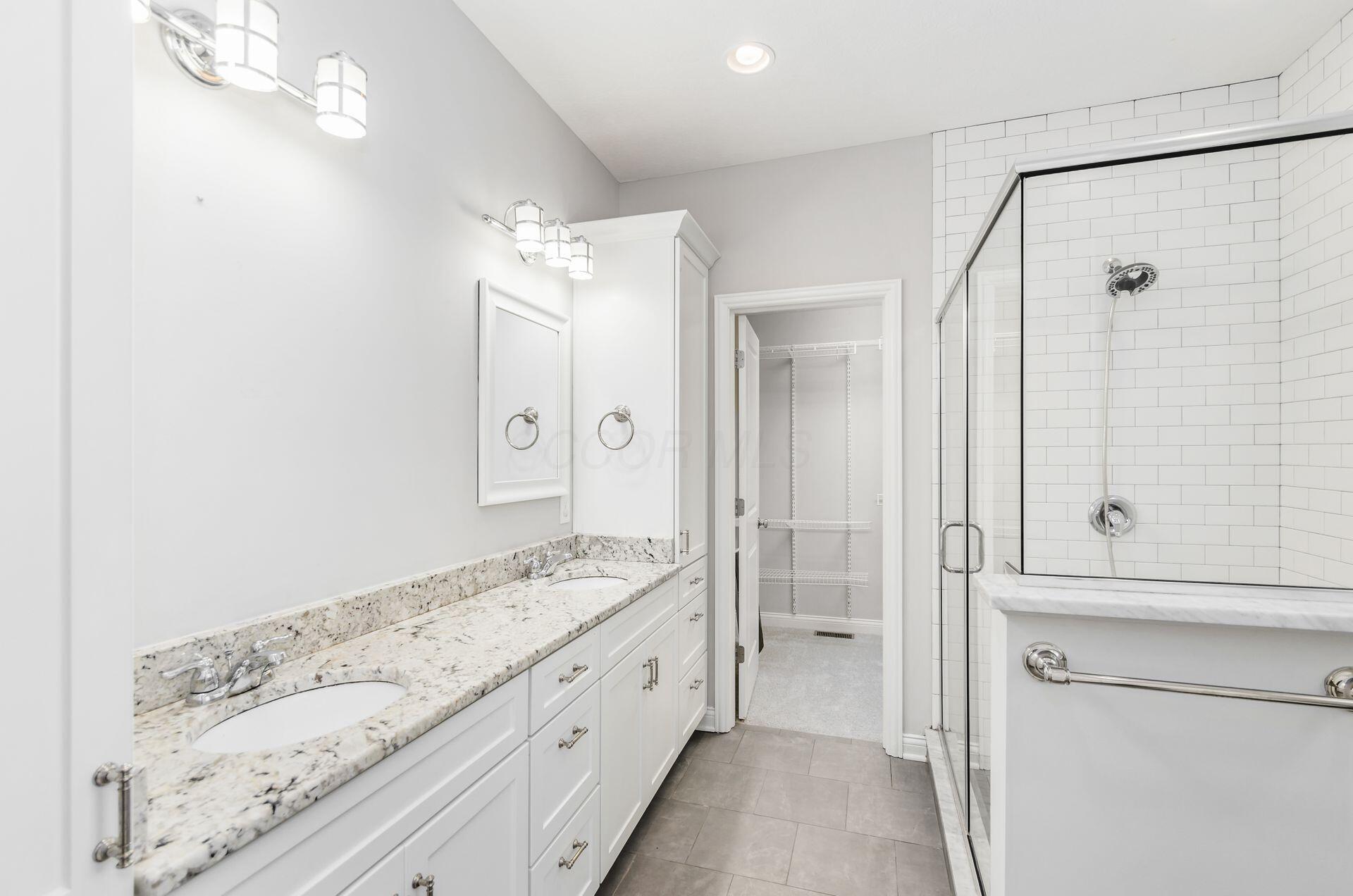 7963 Scarborough Hall Drive Property Photo 12