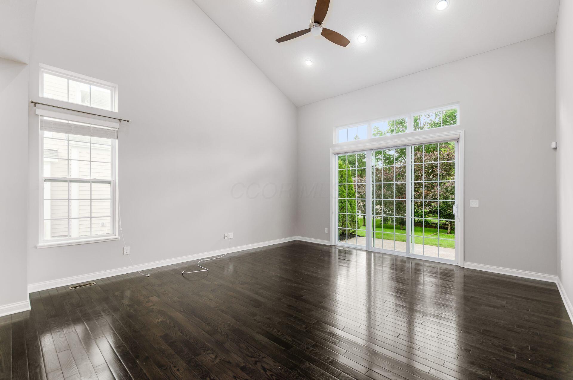 7963 Scarborough Hall Drive Property Photo 21