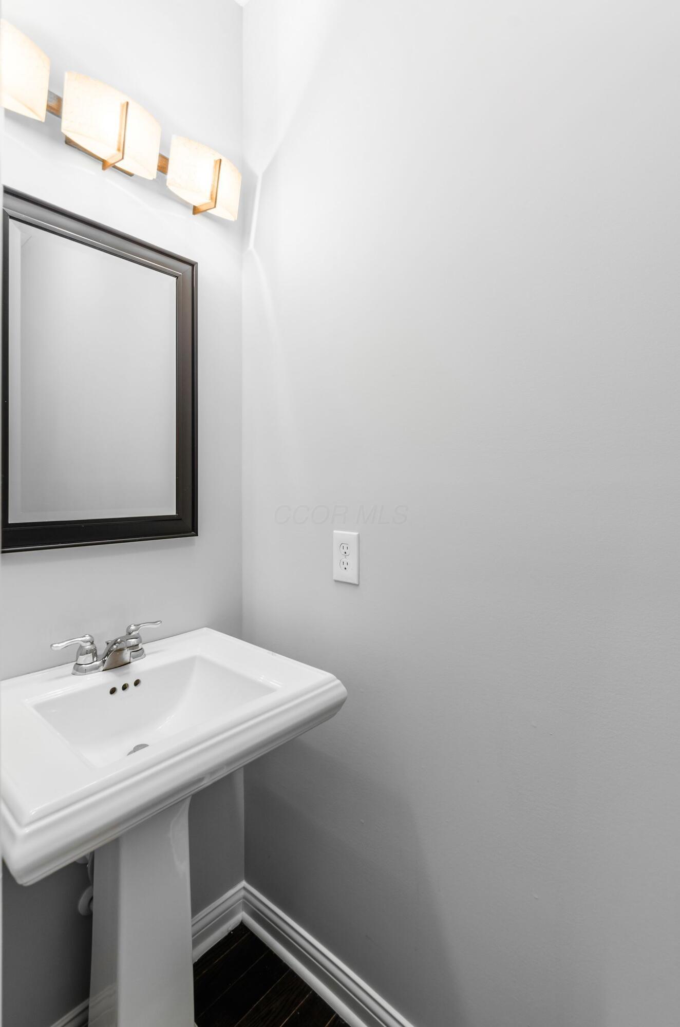 7963 Scarborough Hall Drive Property Photo 25