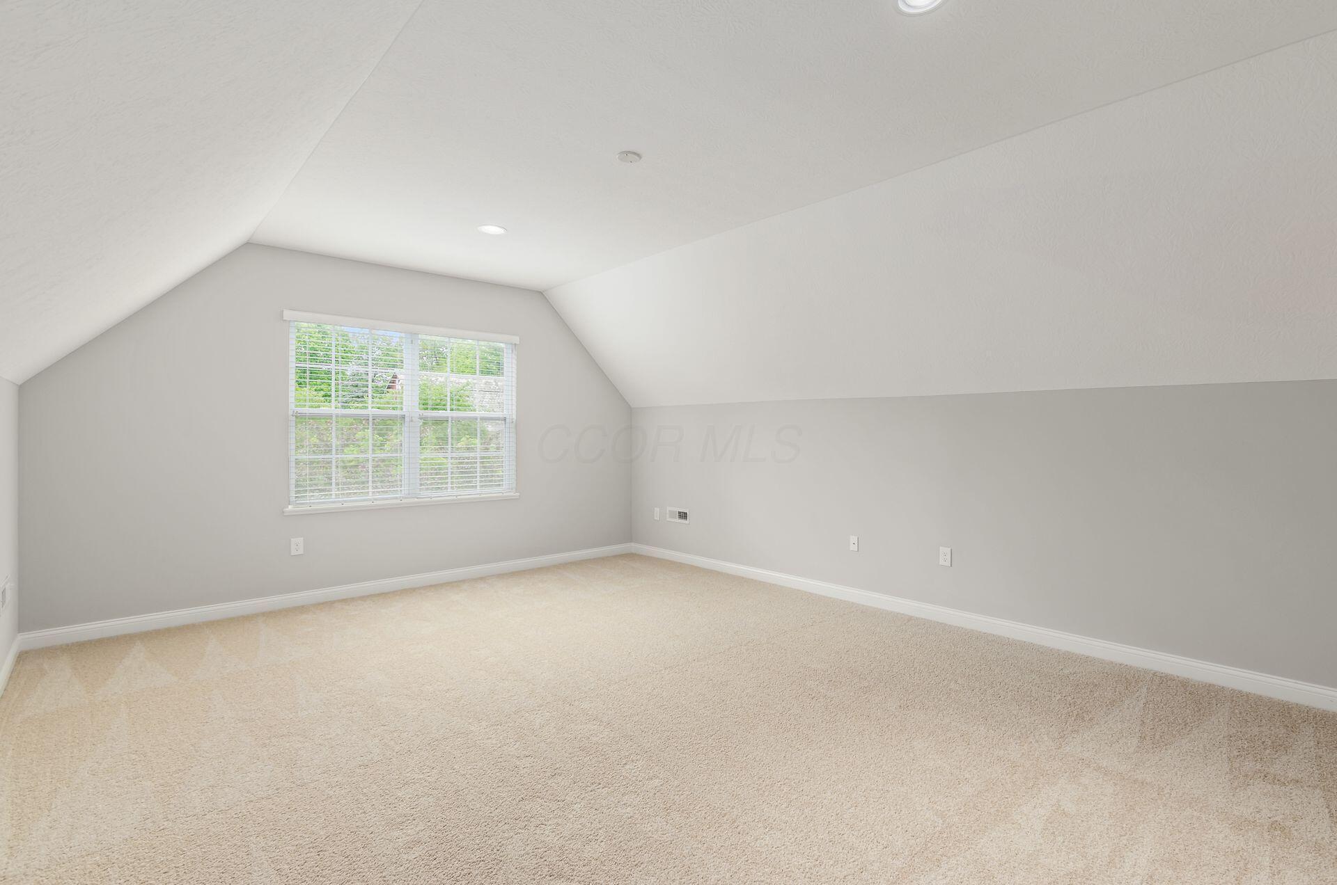 7963 Scarborough Hall Drive Property Photo 31
