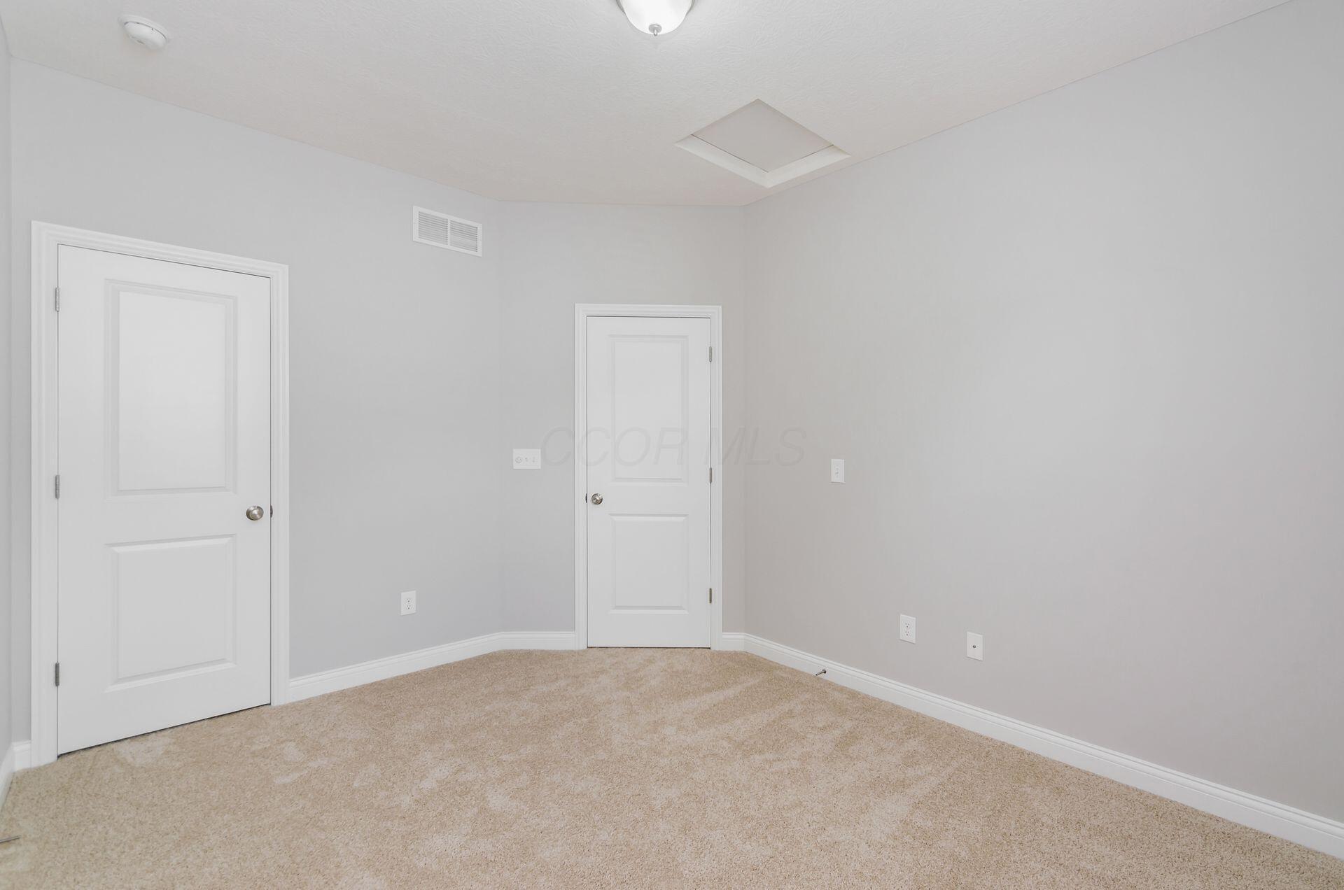7963 Scarborough Hall Drive Property Photo 35