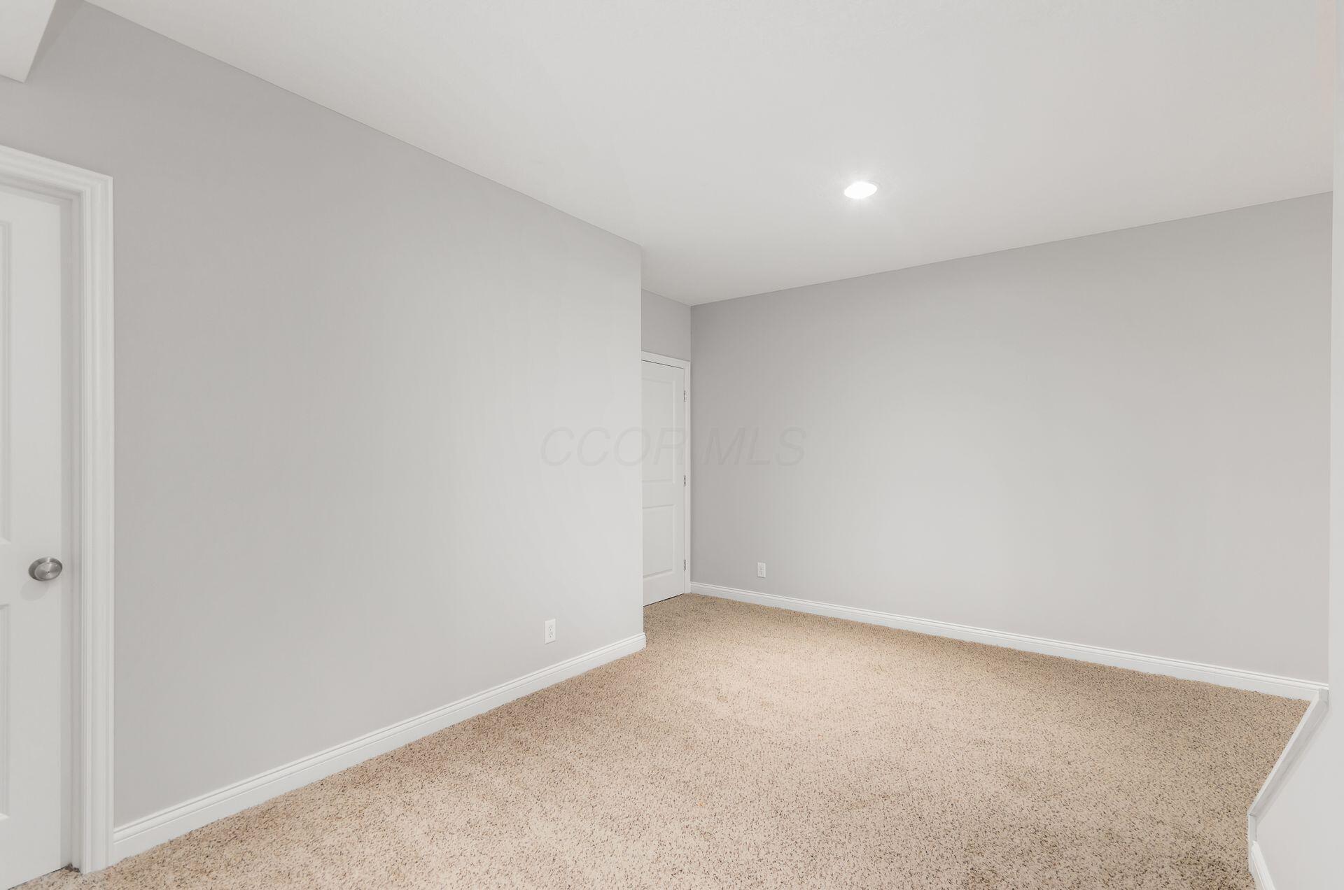 7963 Scarborough Hall Drive Property Photo 37