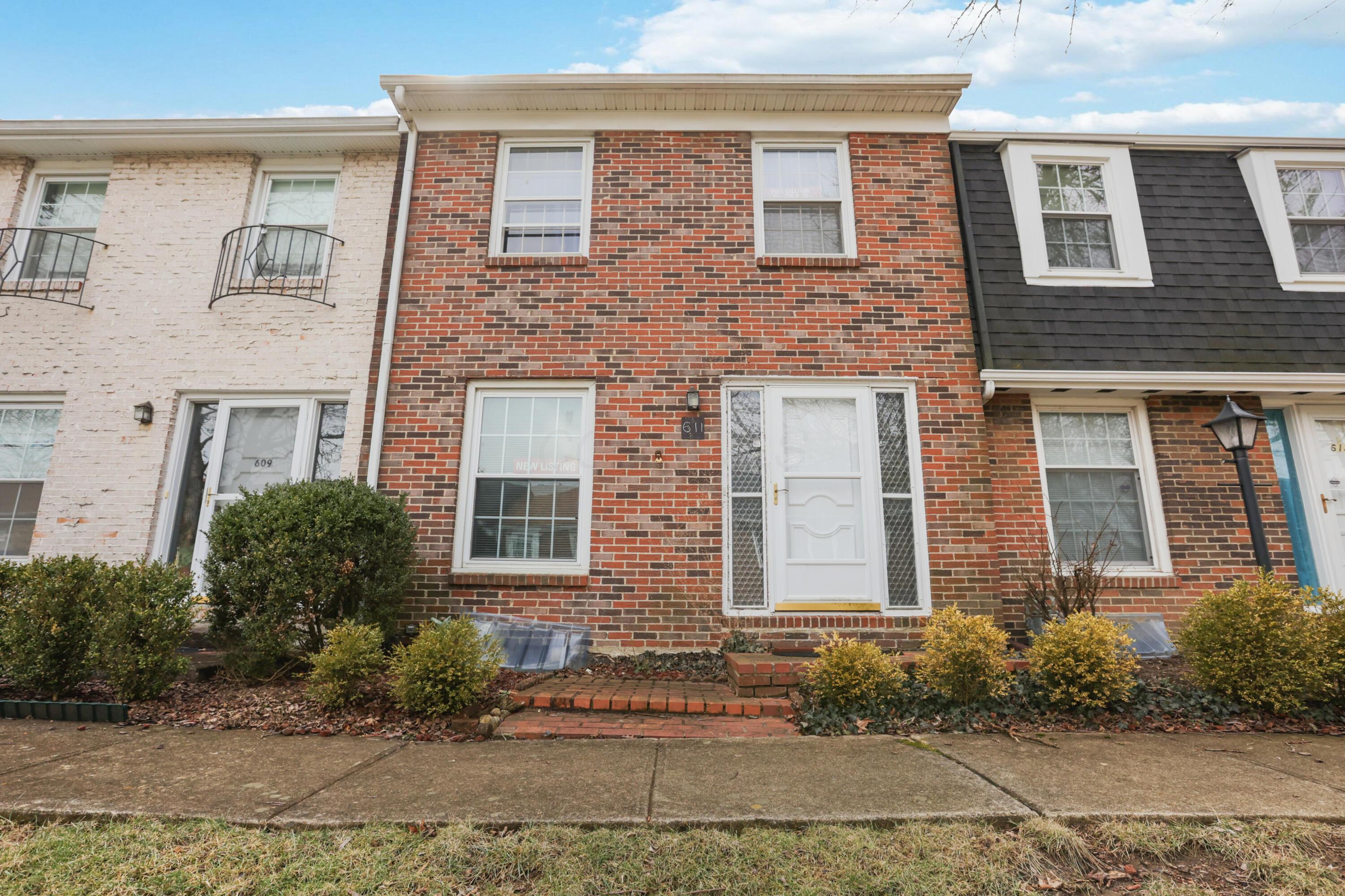 611 Simbury Street Property Photo 1
