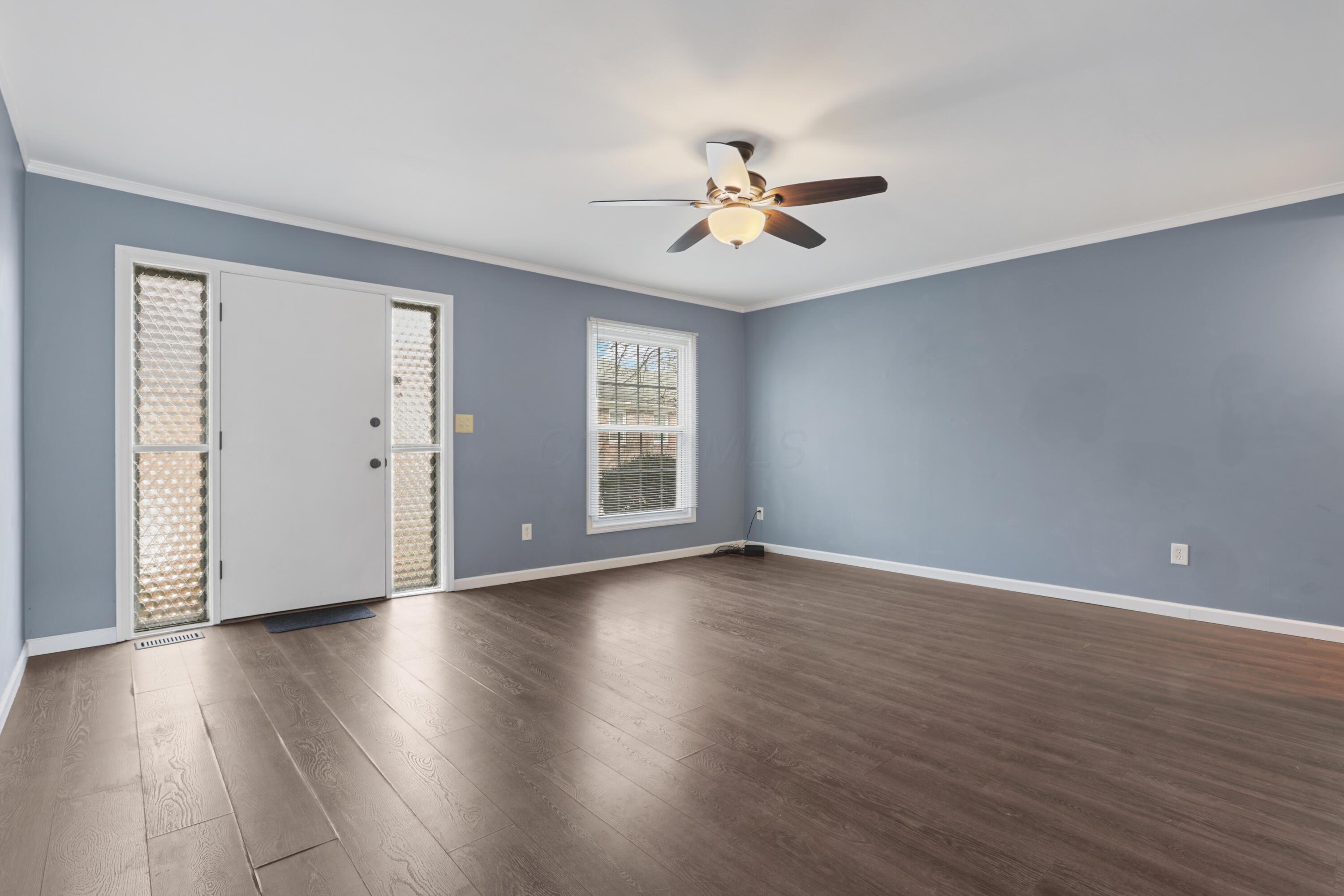 611 Simbury Street Property Photo 4