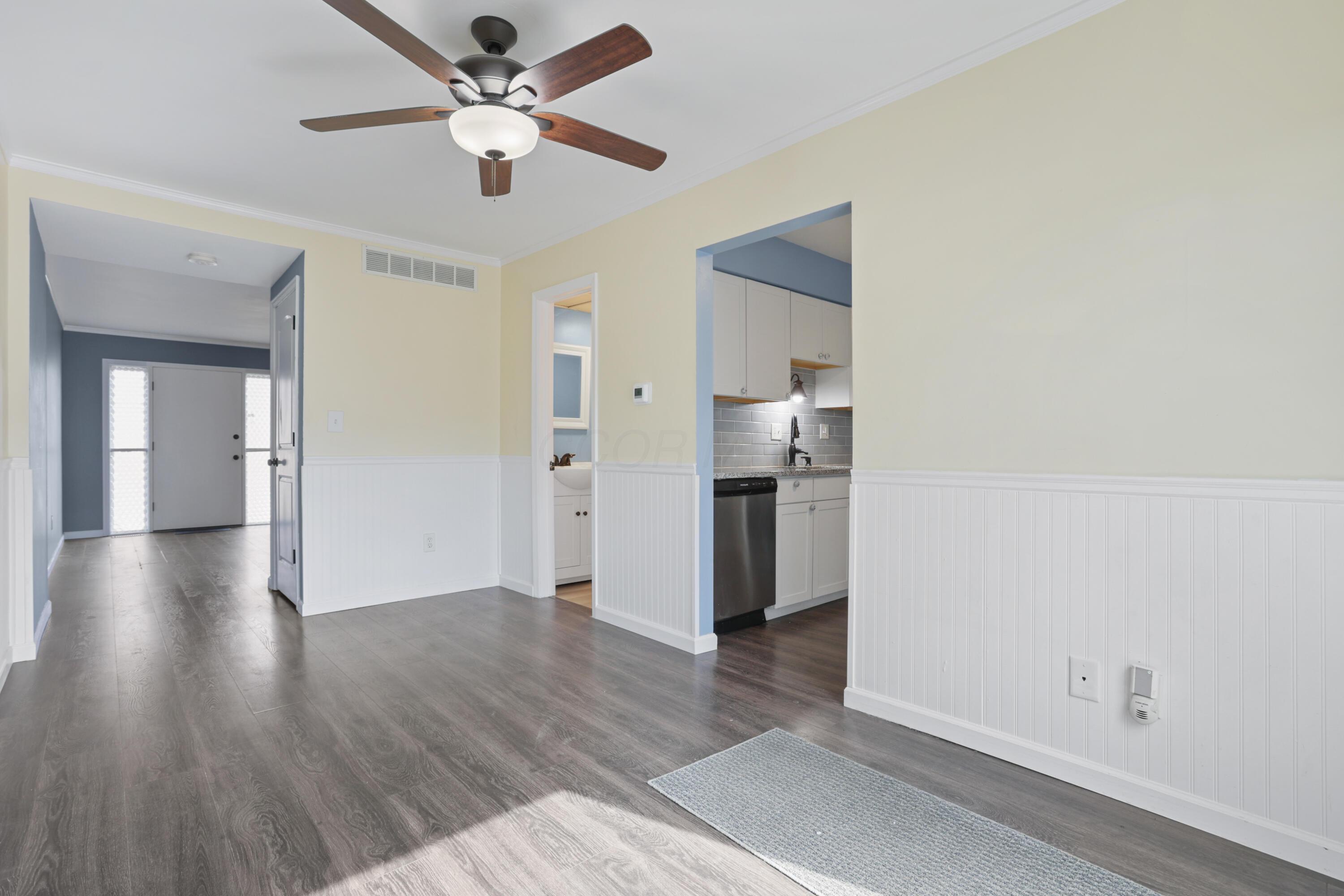 611 Simbury Street Property Photo 9