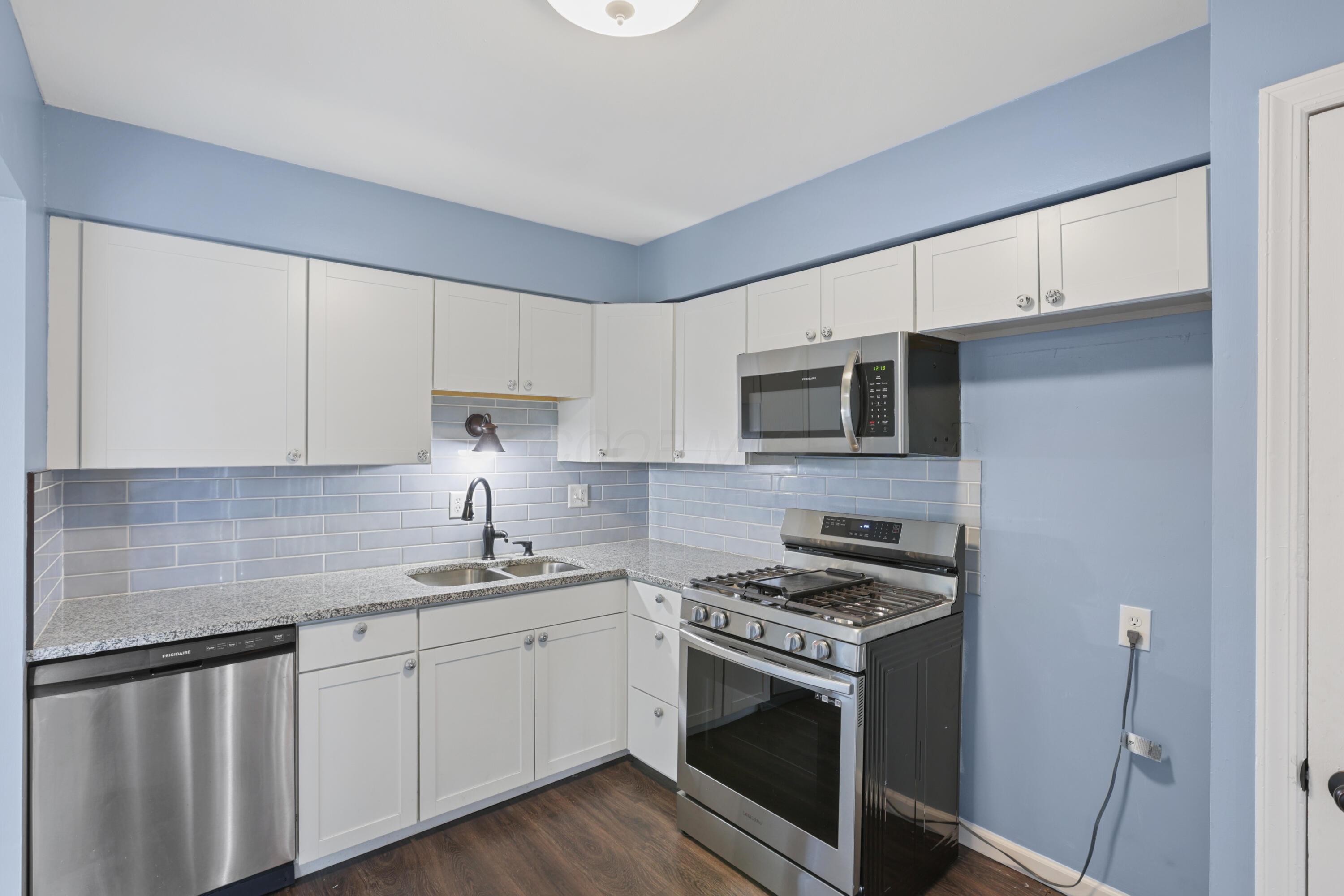 611 Simbury Street Property Photo 11