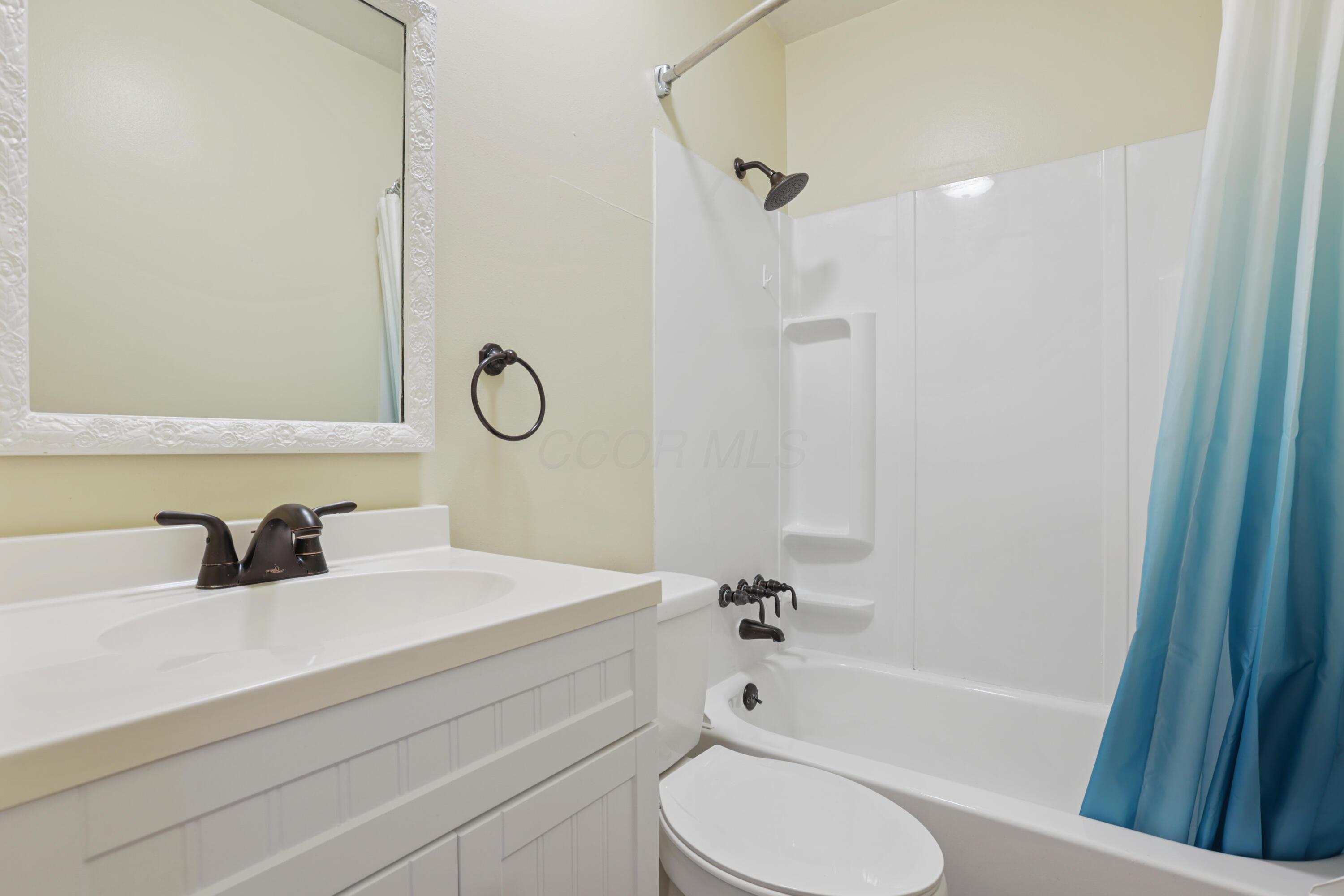 611 Simbury Street Property Photo 20