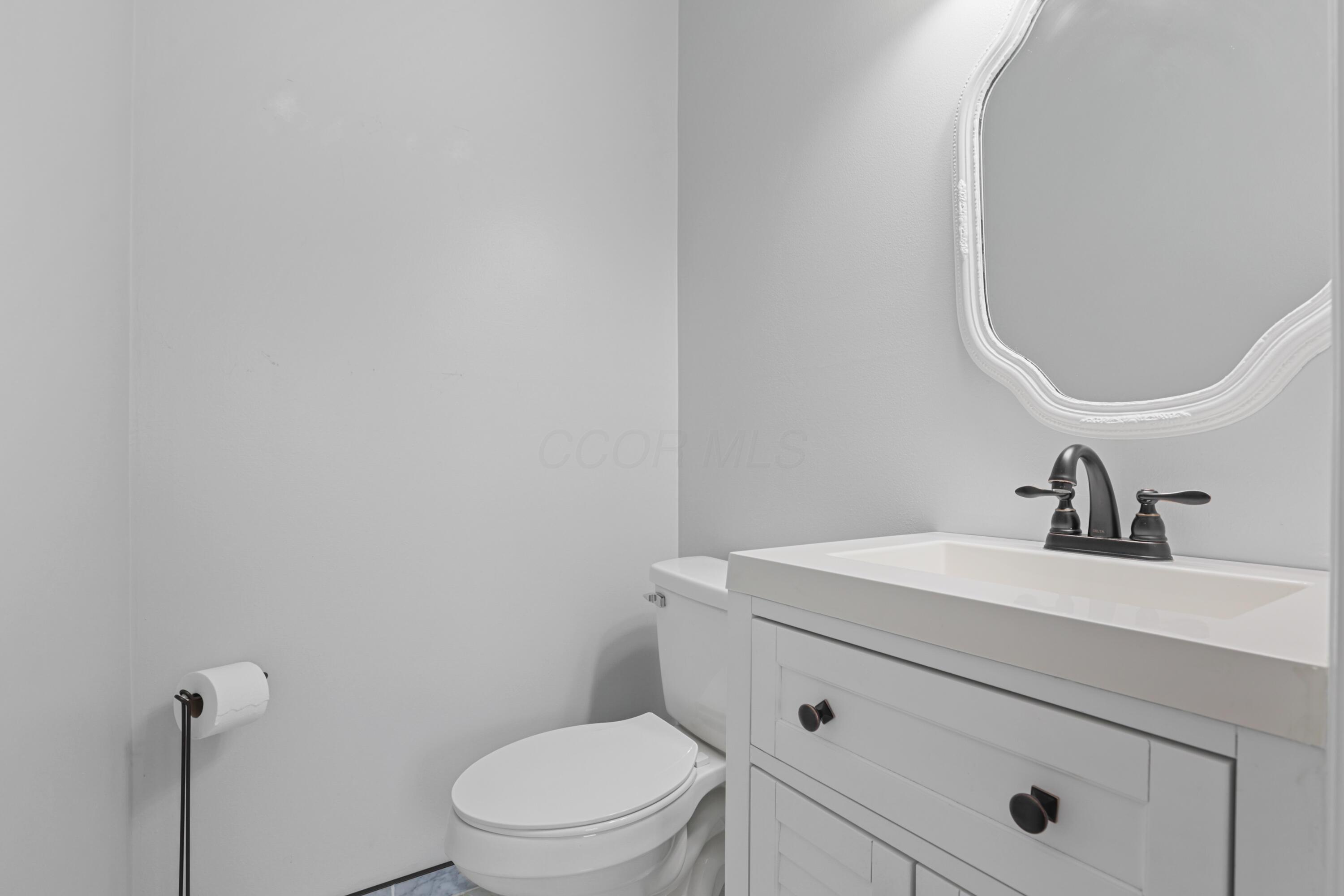 611 Simbury Street Property Photo 24