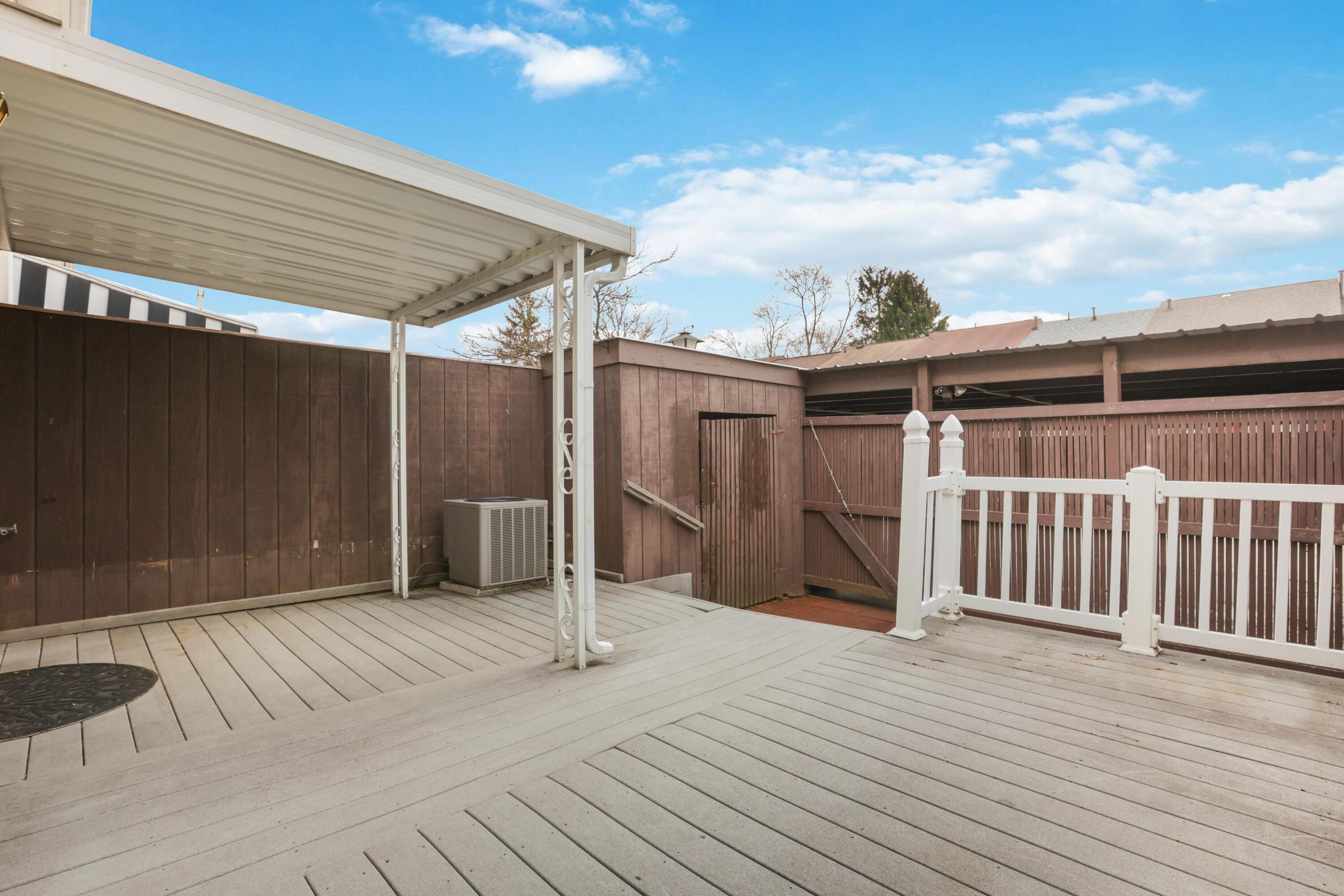 611 Simbury Street Property Photo 29