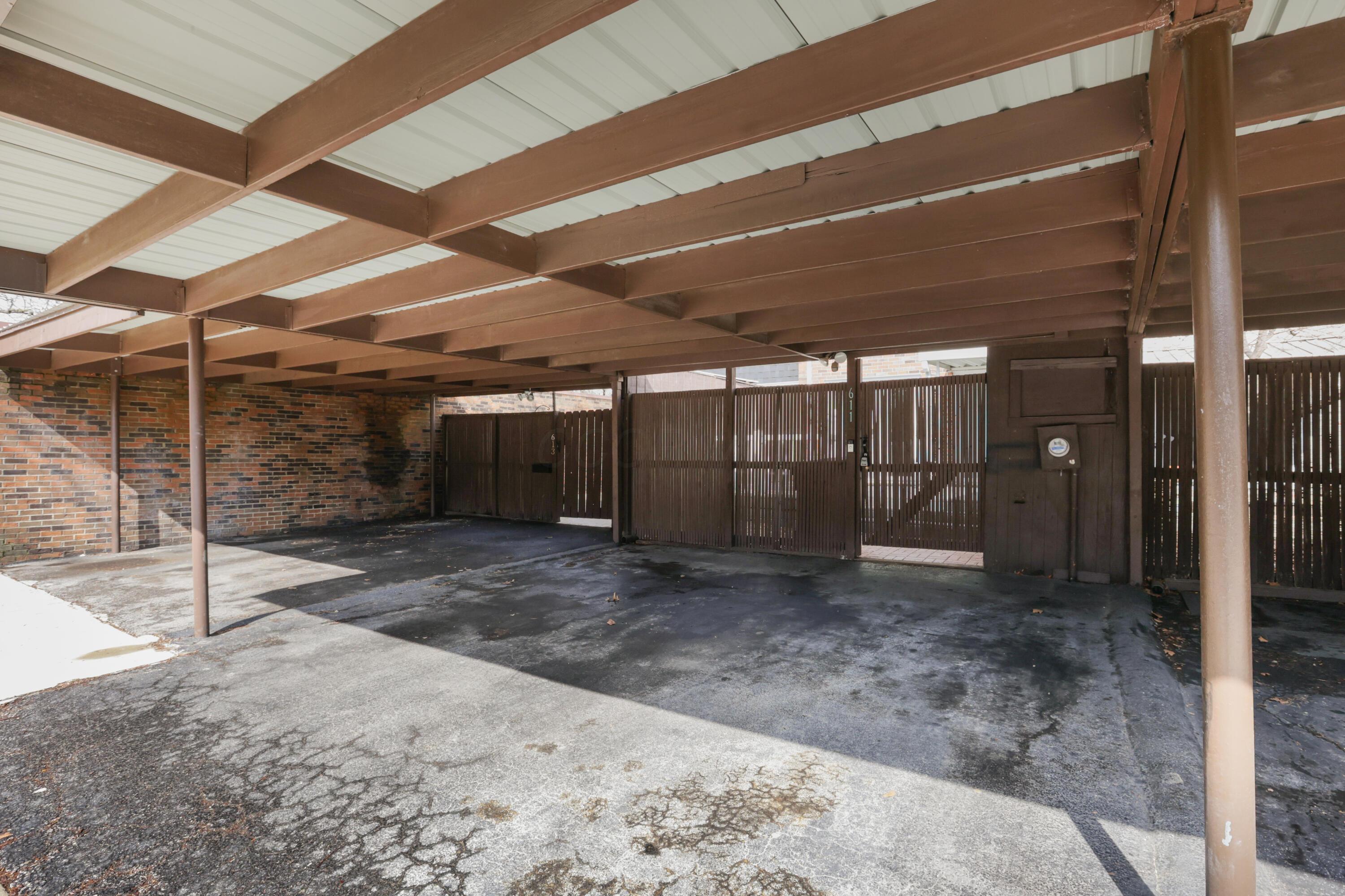 611 Simbury Street Property Photo 30