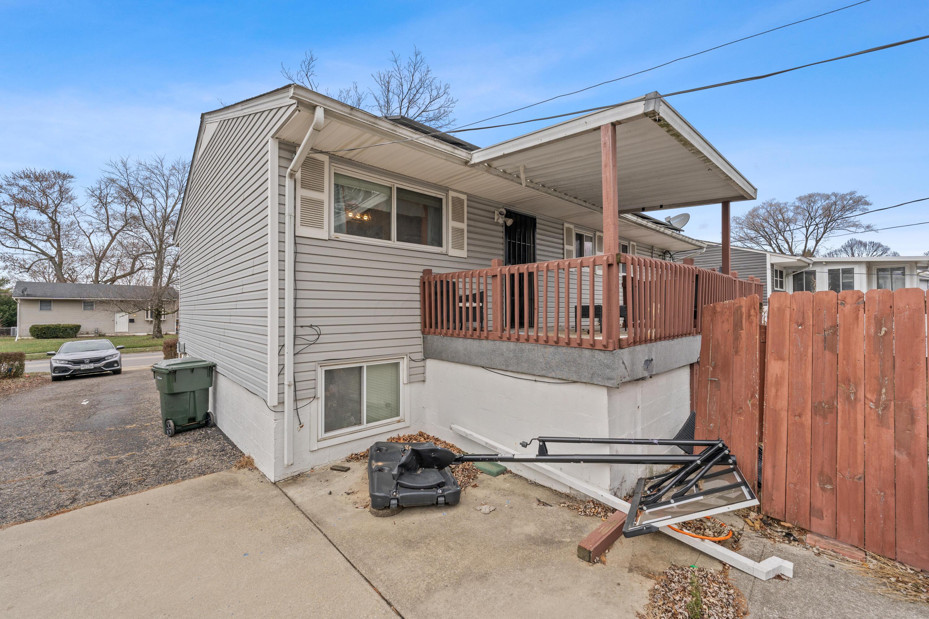 1888 Woodcrest Road Property Photo 30