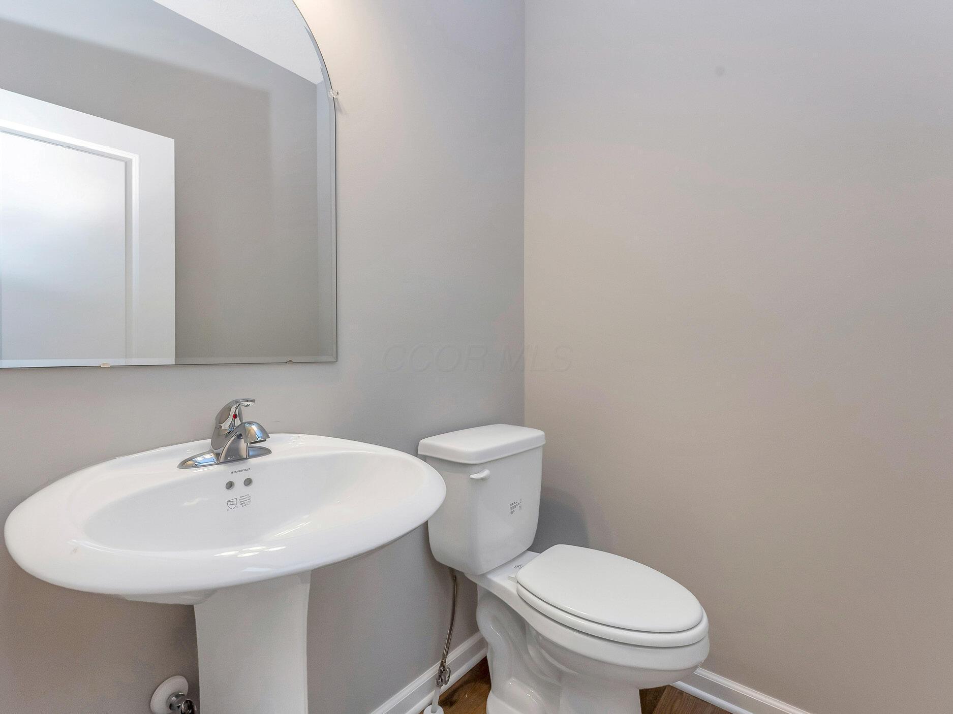 1672 Bookfield Lane Property Photo 7