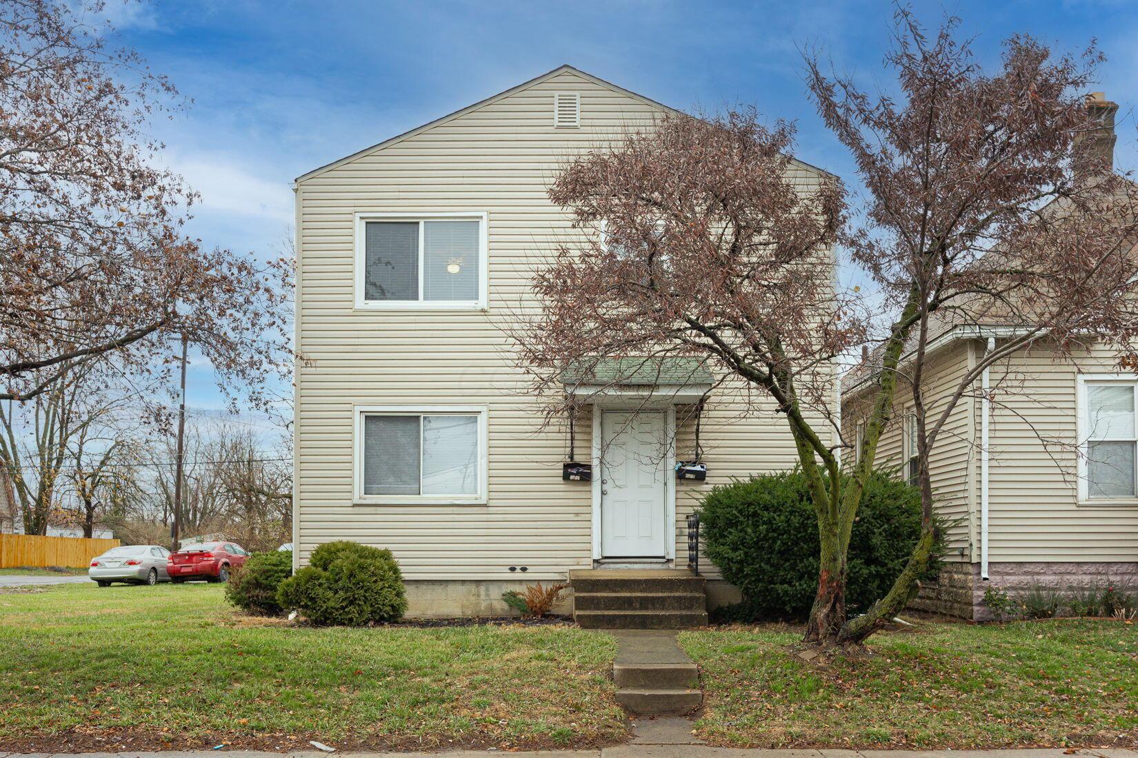 2822 E 5th Avenue, 2824 Property Photo 2